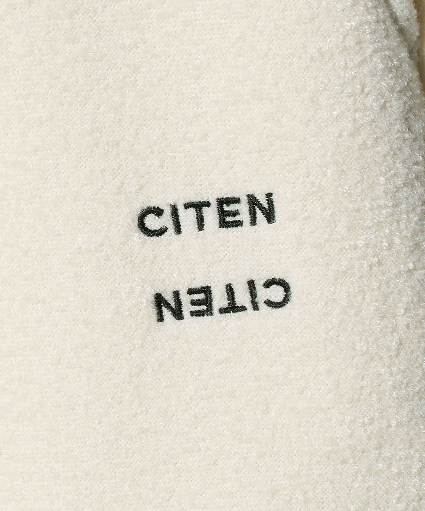 42146000019-d16.jpg