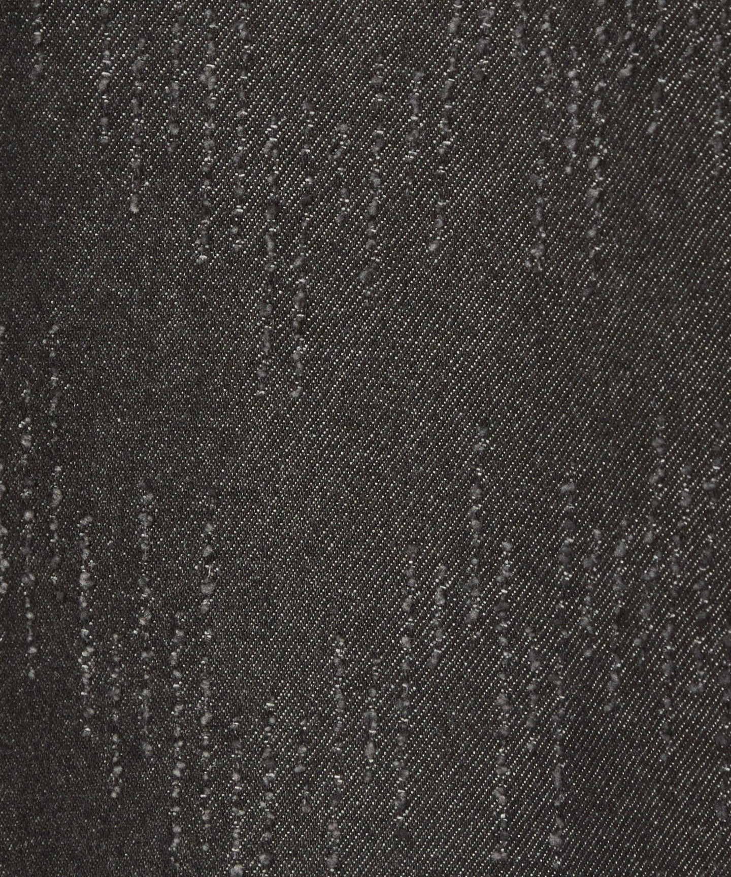 42146000038-d11.jpg