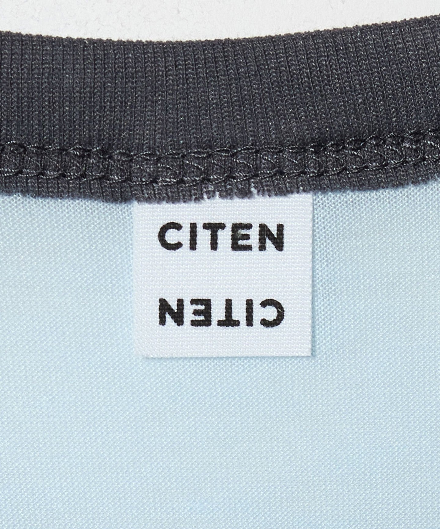 42171000004-d25.jpg