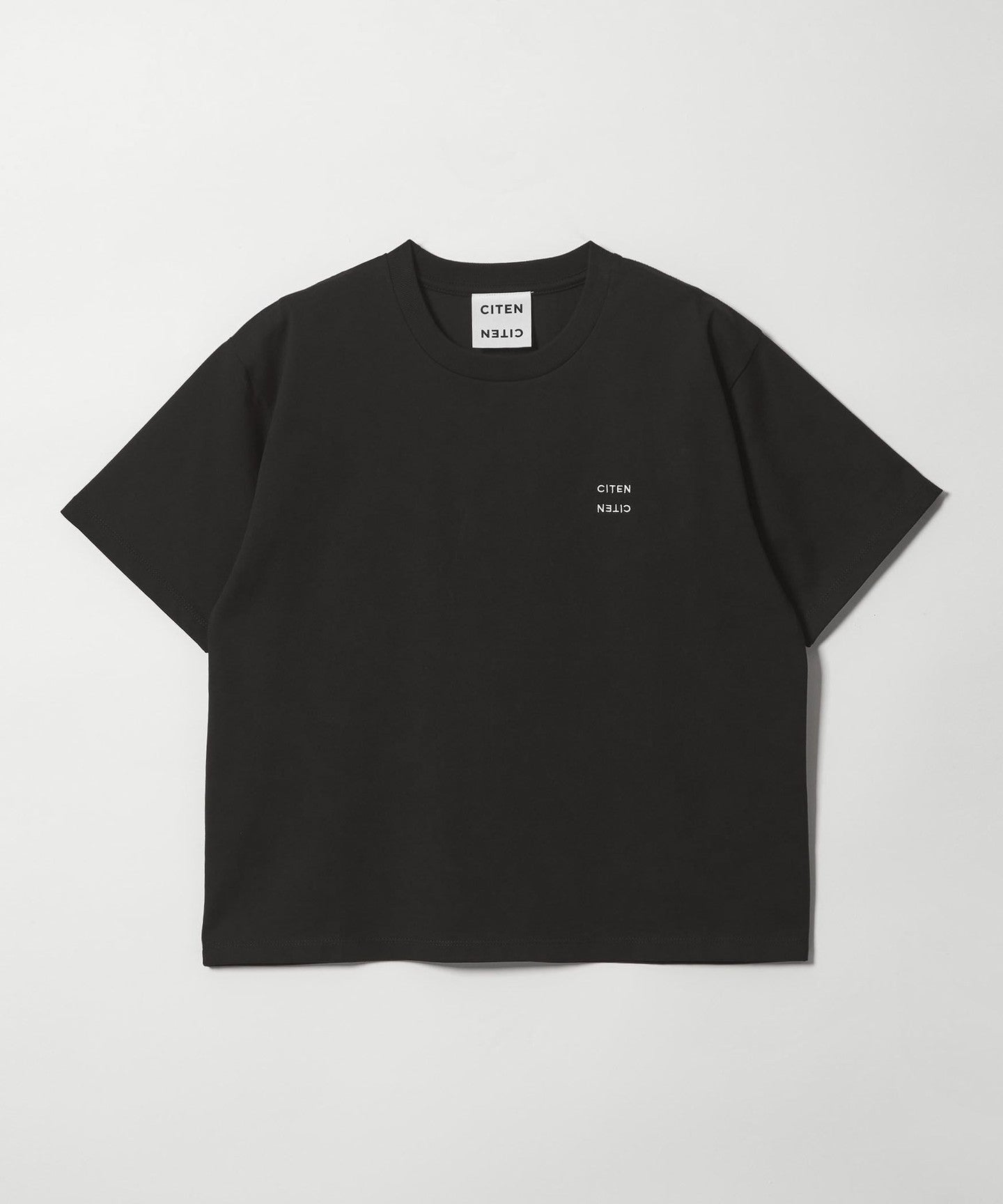 42176000008-d20.jpg