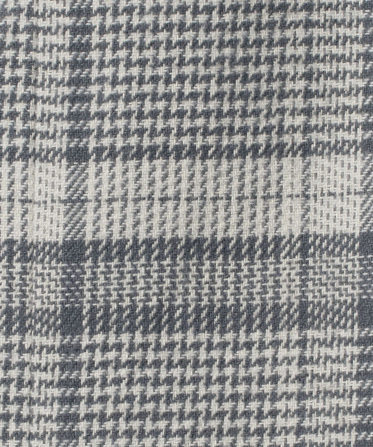 42246000002-d15.jpg