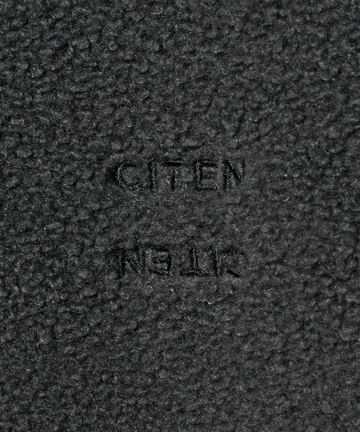 42256000011-d13.jpg