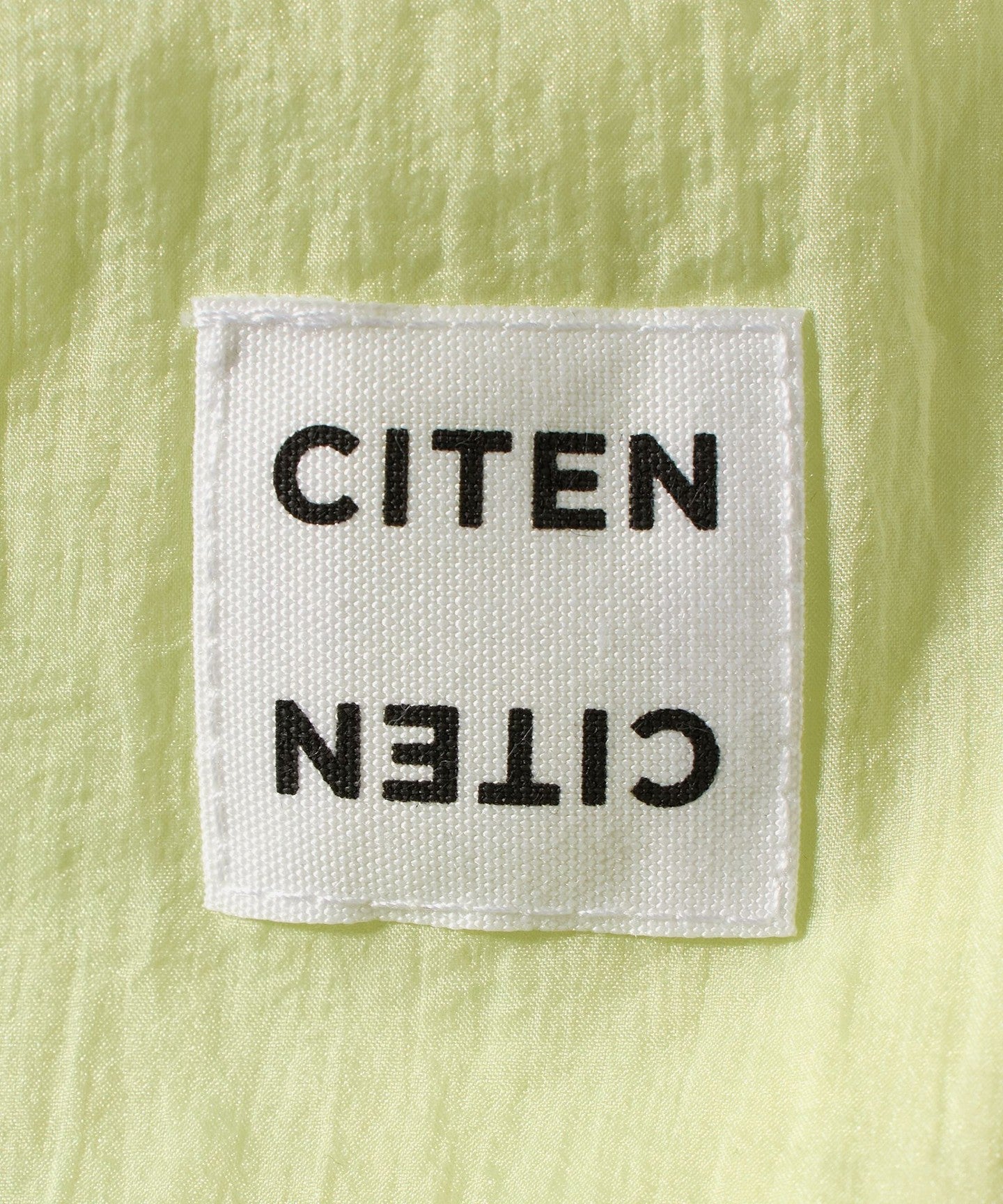 42256000015-d27.jpg