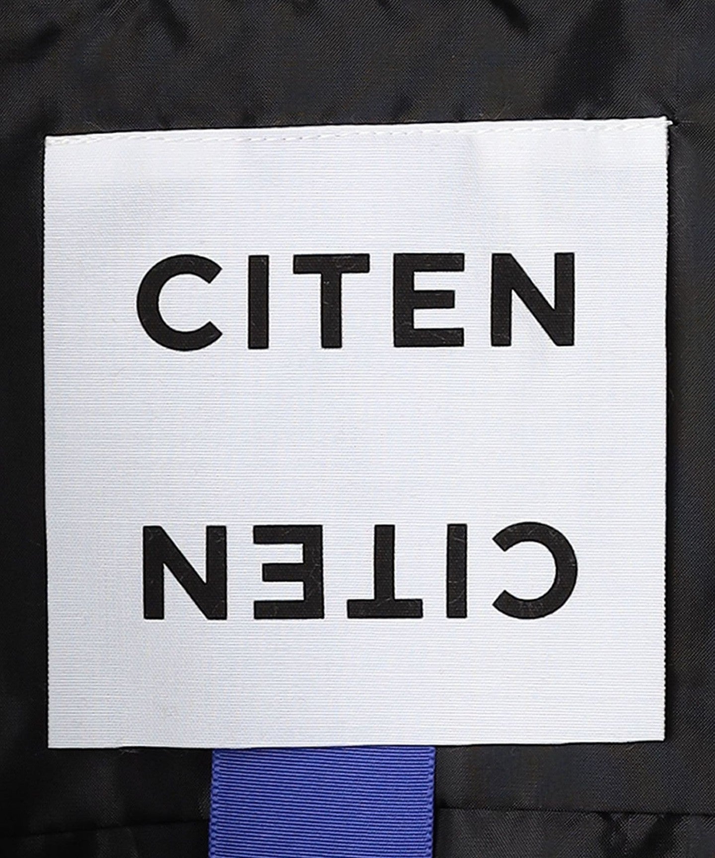 42256990071-d22.jpg