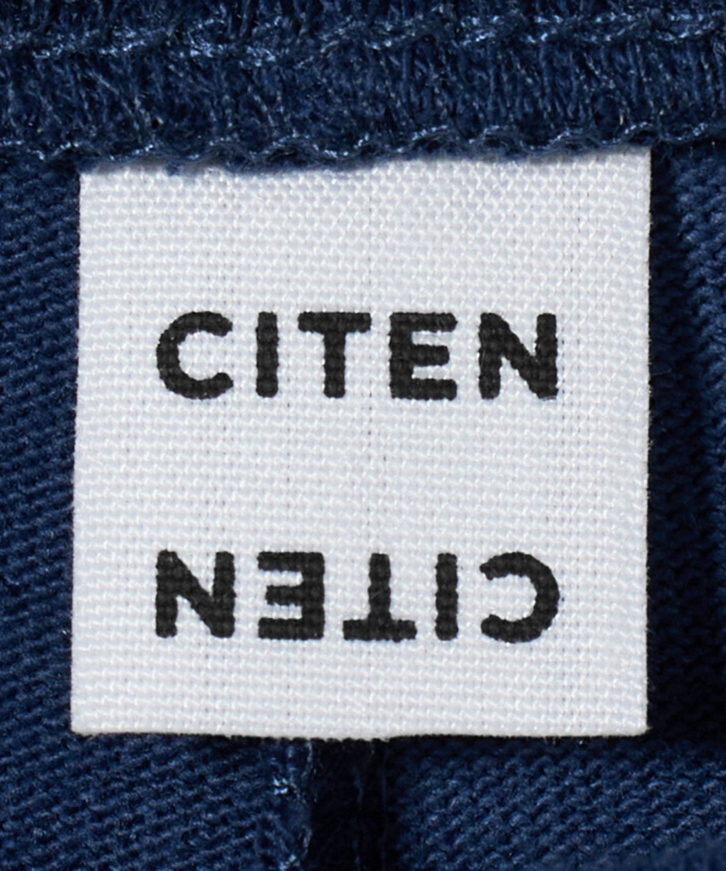 42266990080-d29.jpg