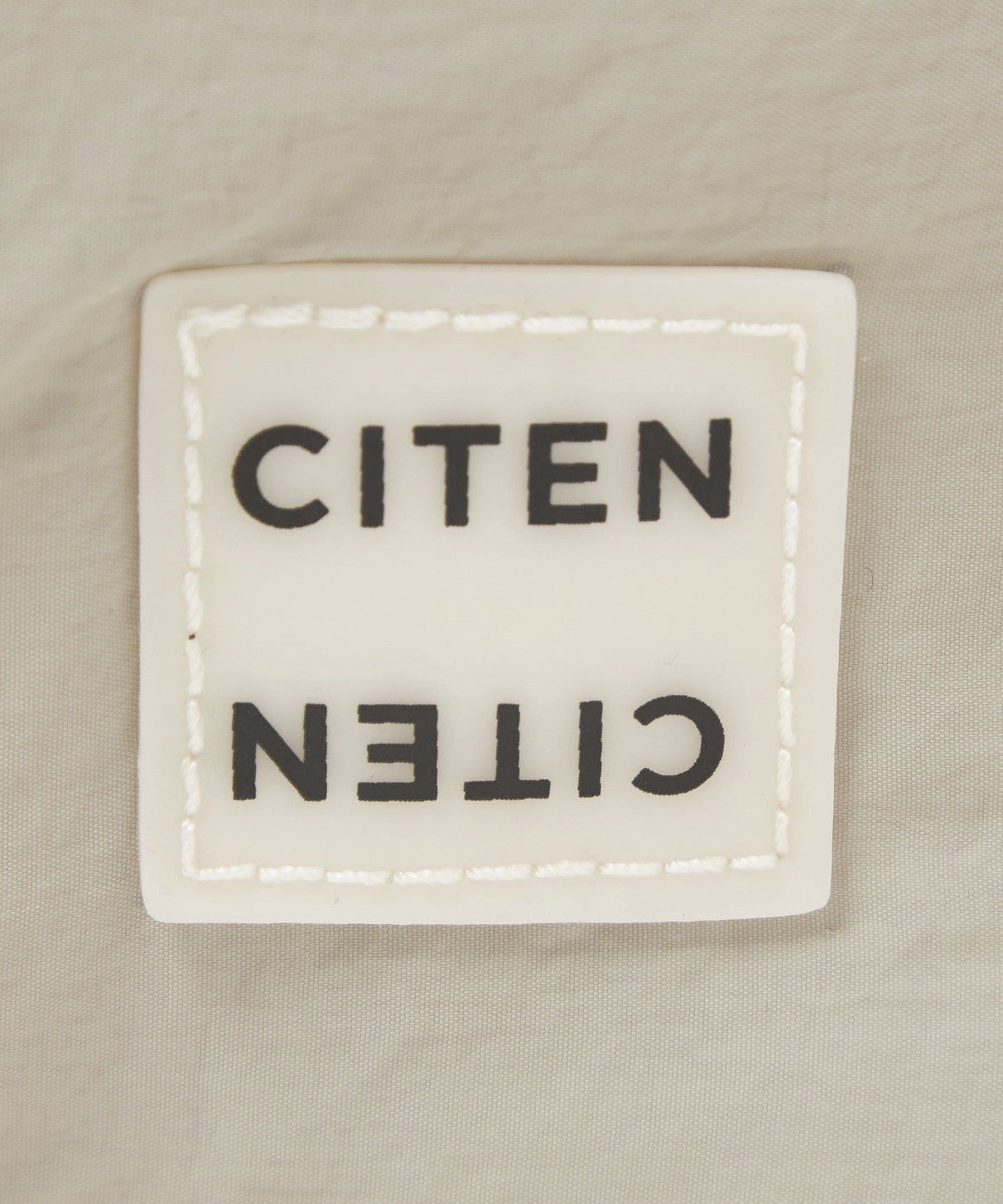 42326000017-d13.jpg