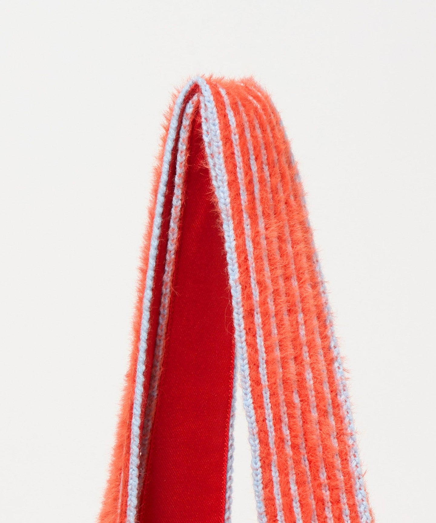 42326000019-d05.jpg