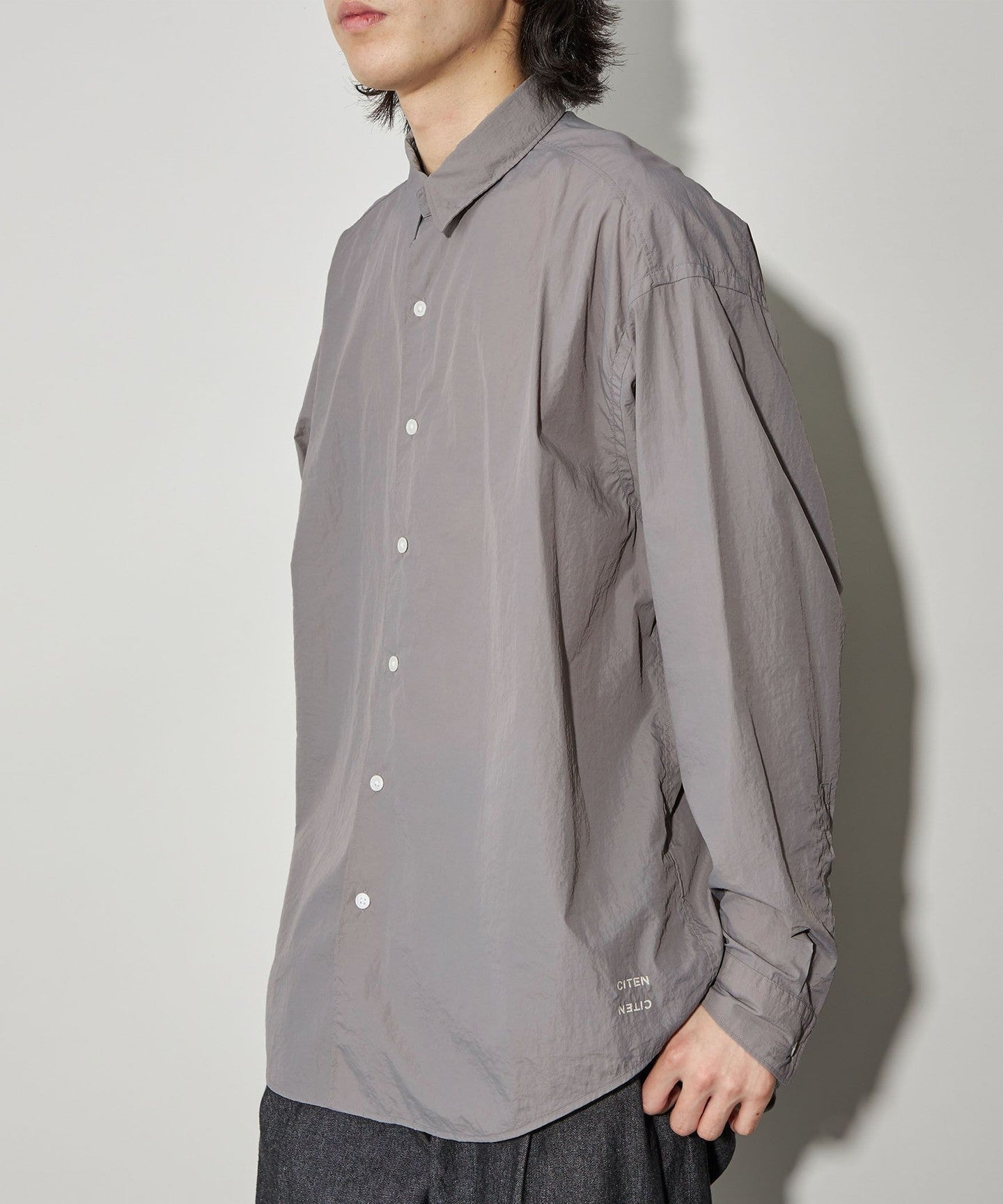 42516990052-15.jpg