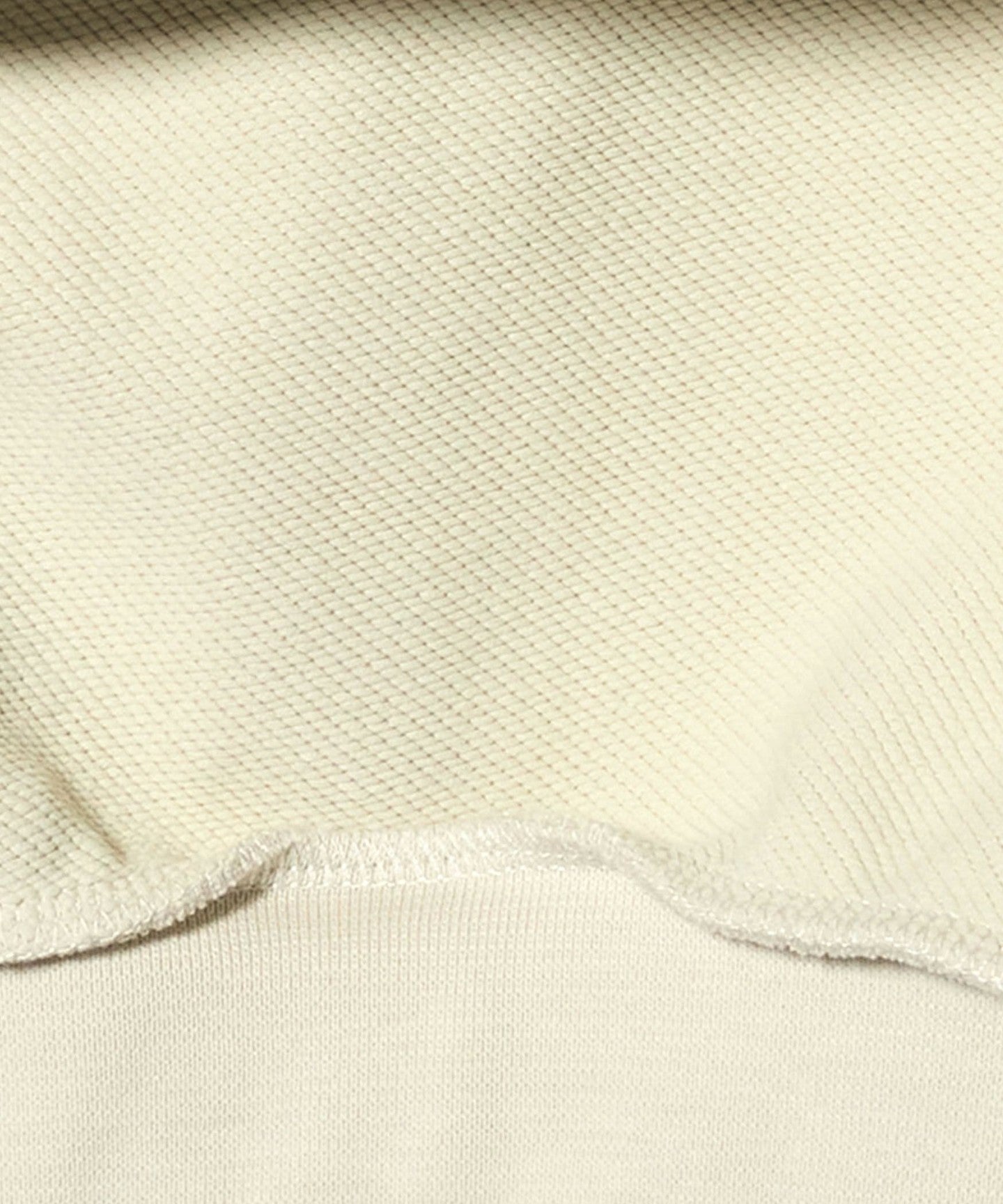 42526000008-d15.jpg