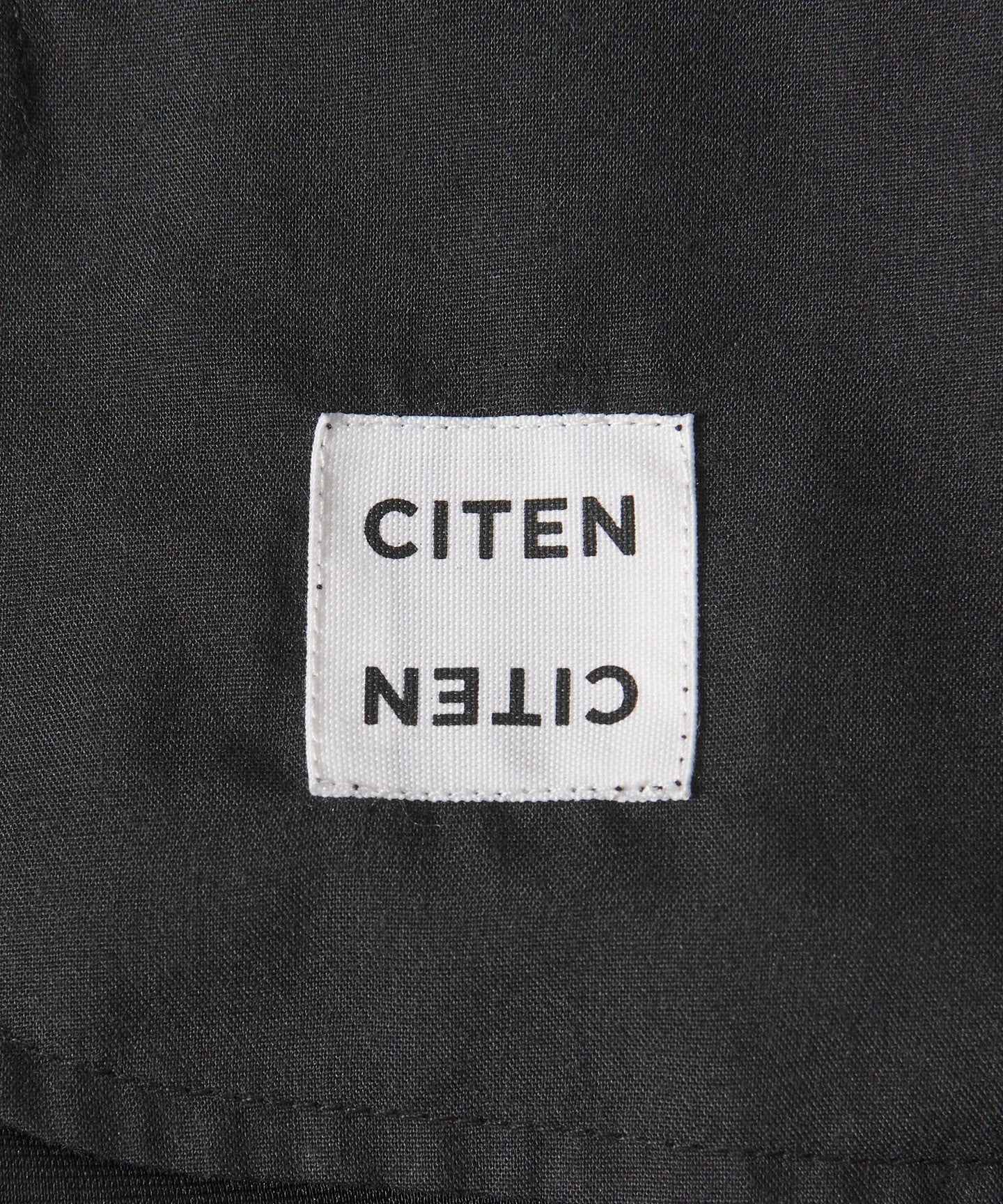 42546000033-d25.jpg