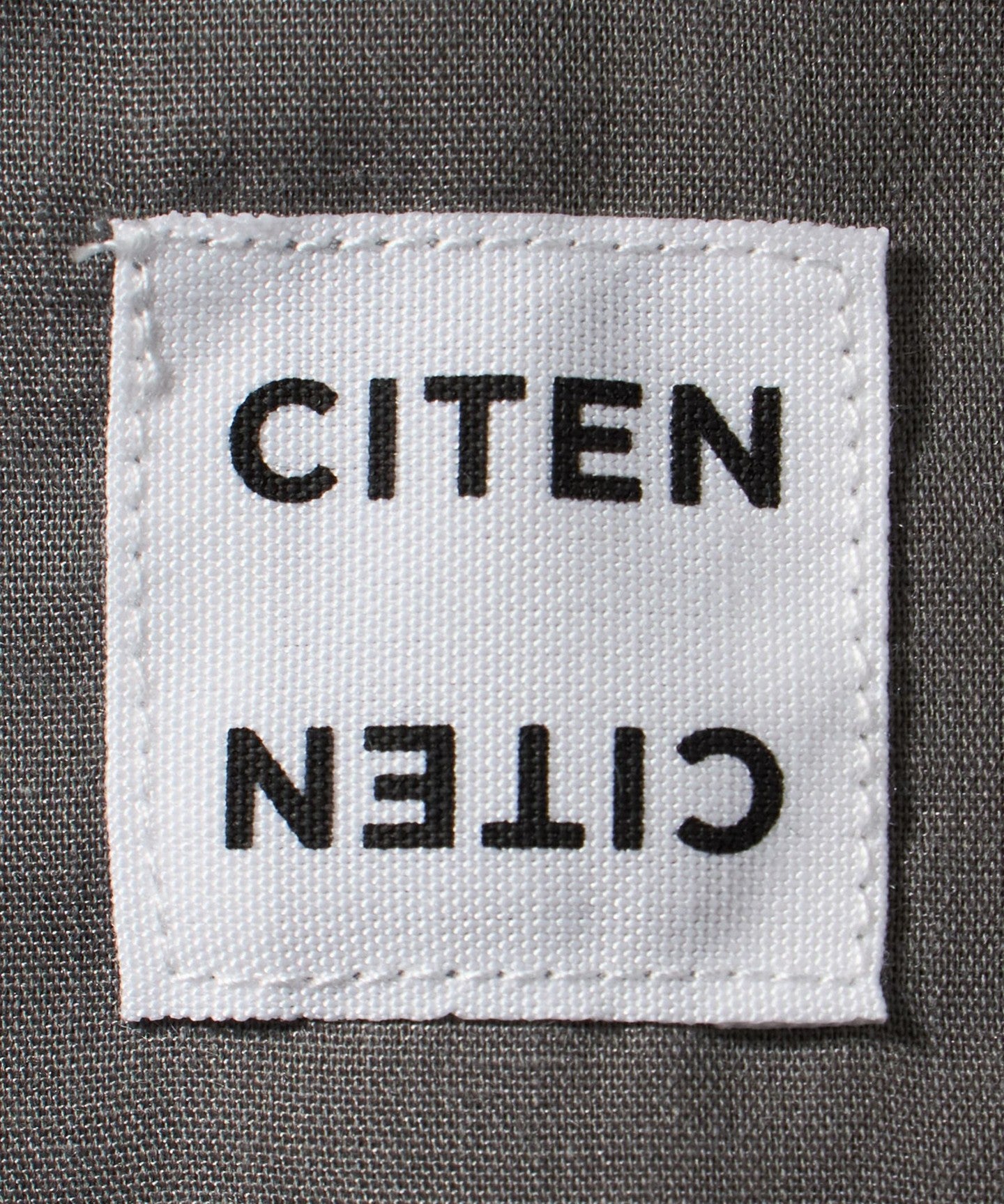 42546000033-d42.jpg