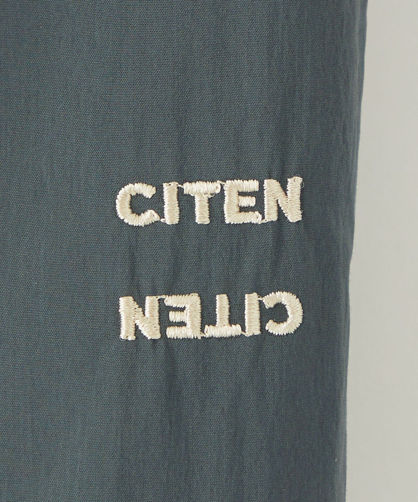 42546990117-d27.jpg