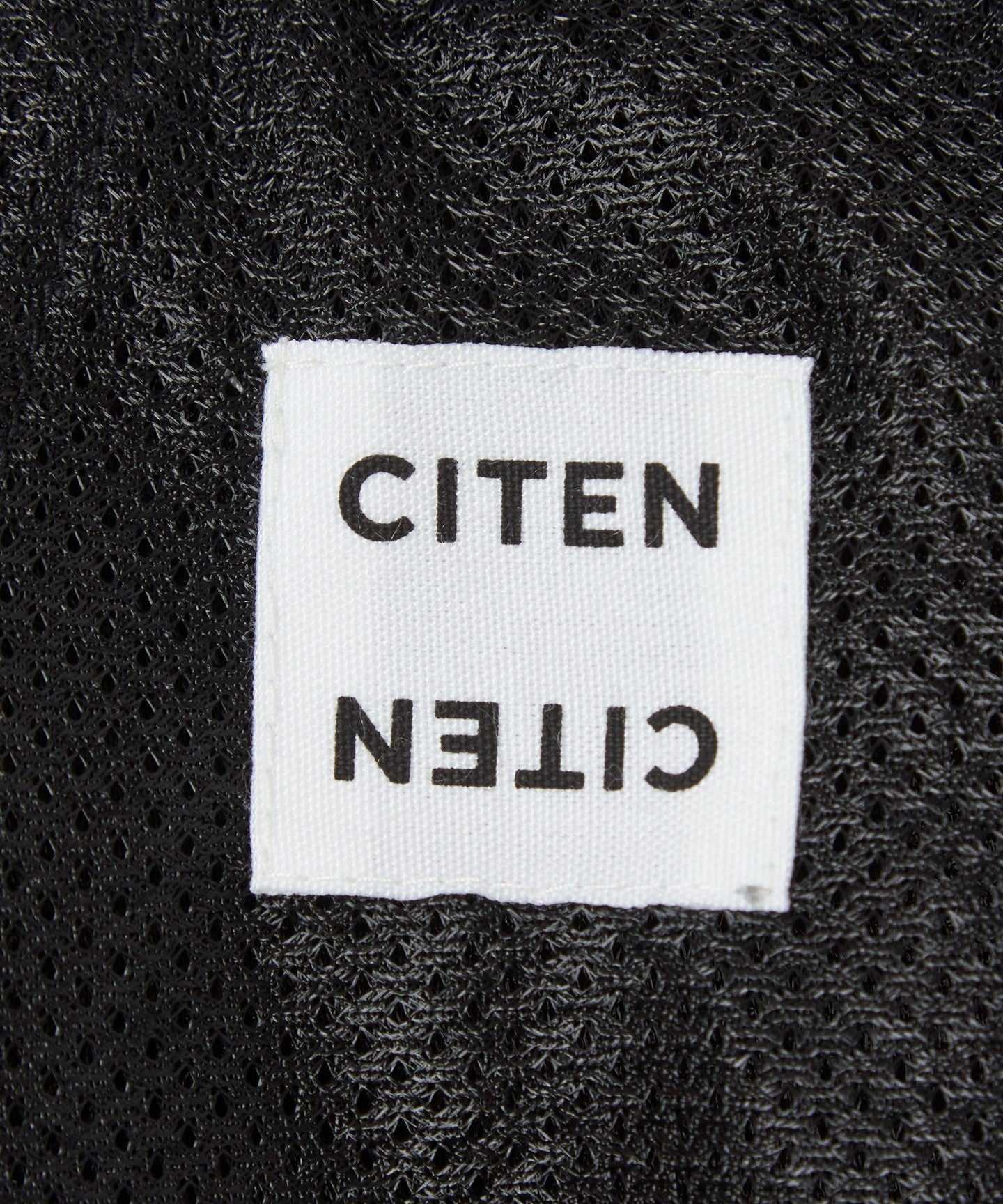 42546990143-d20.jpg