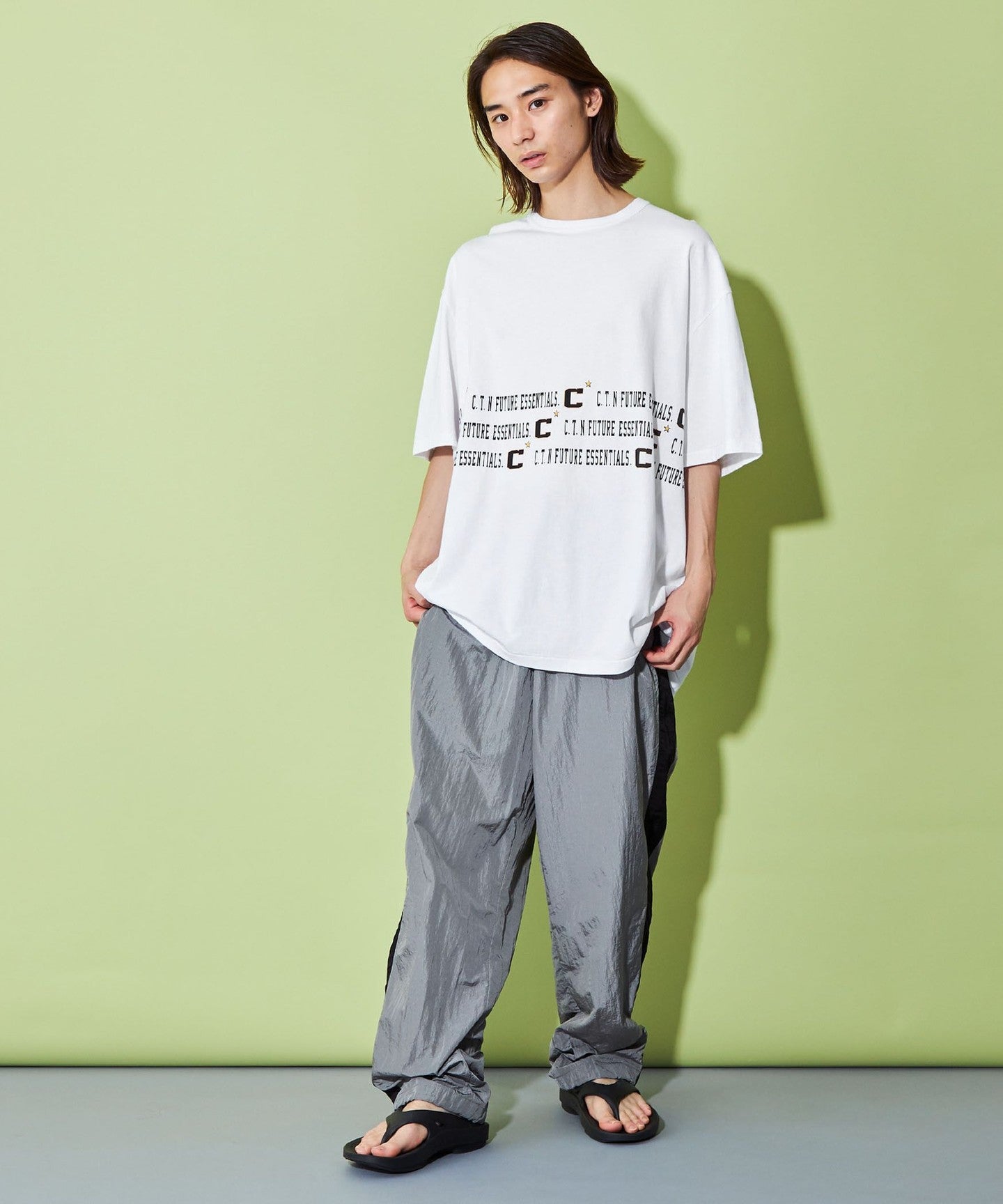 42576990035-d02.jpg