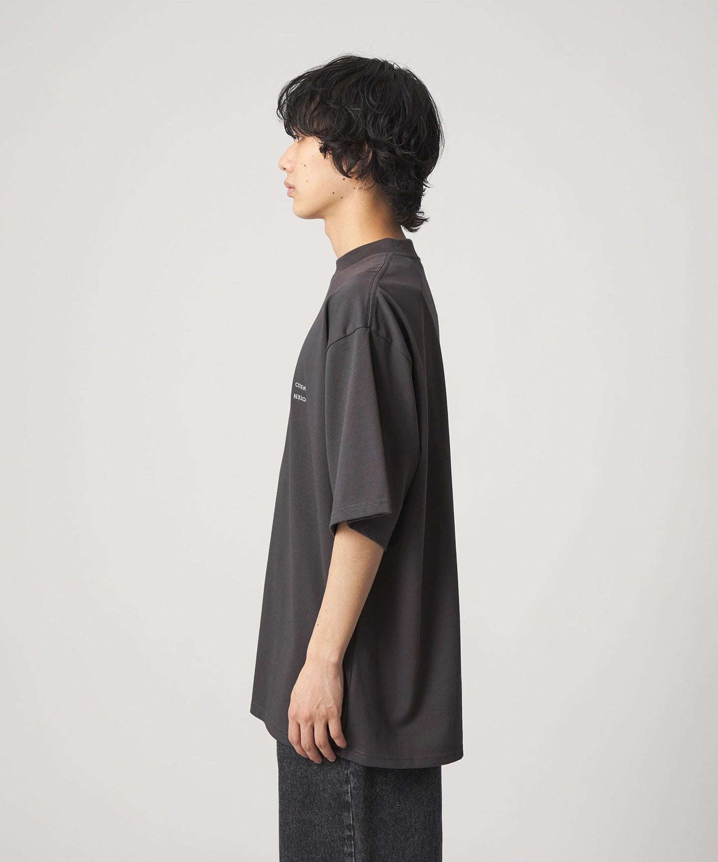 42576990048-d31.jpg