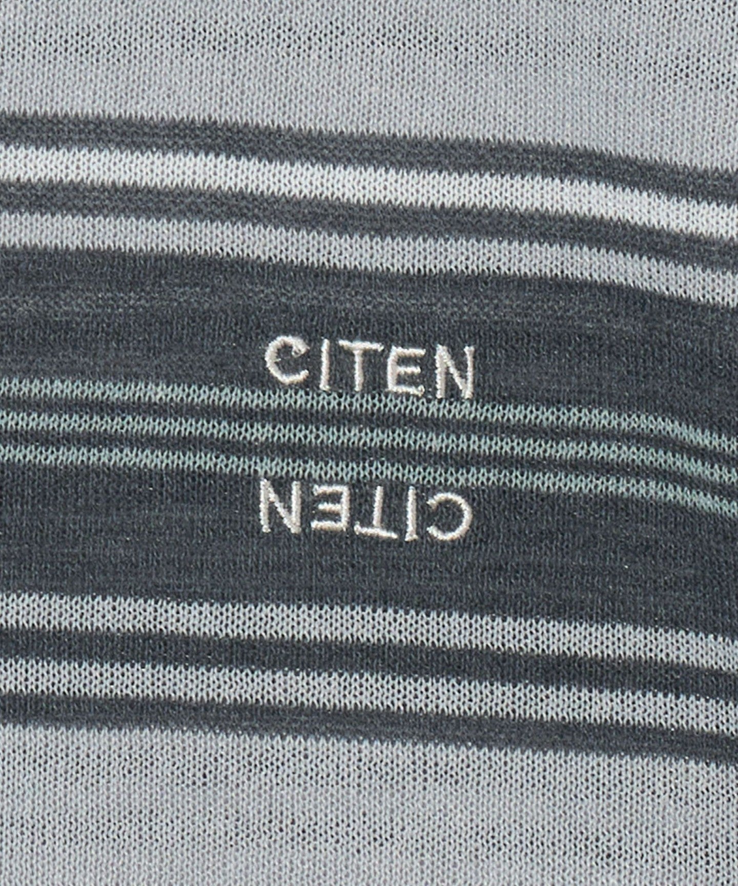 42586990005-d16.jpg