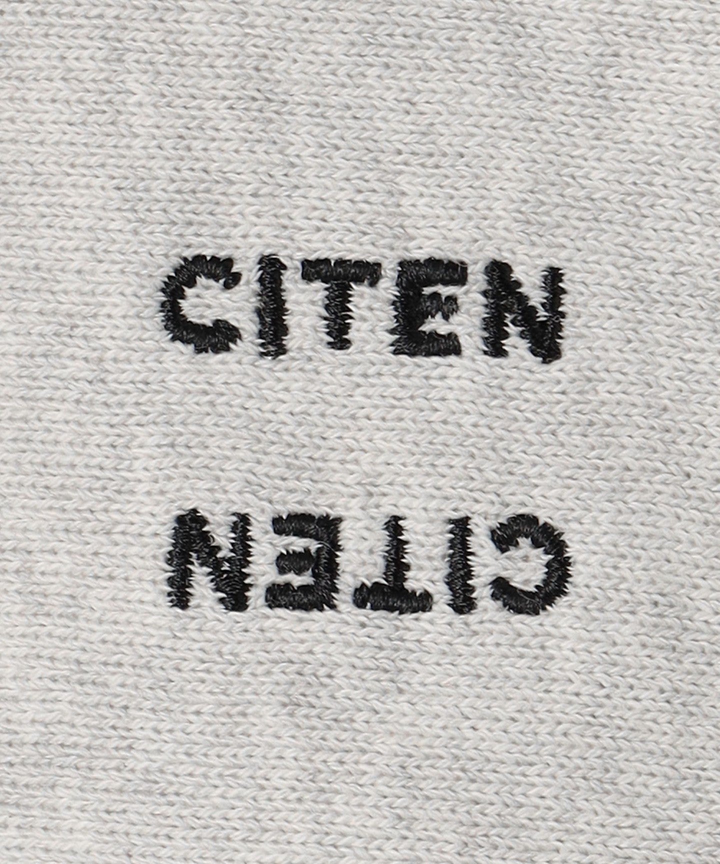 42671990081-d25.jpg