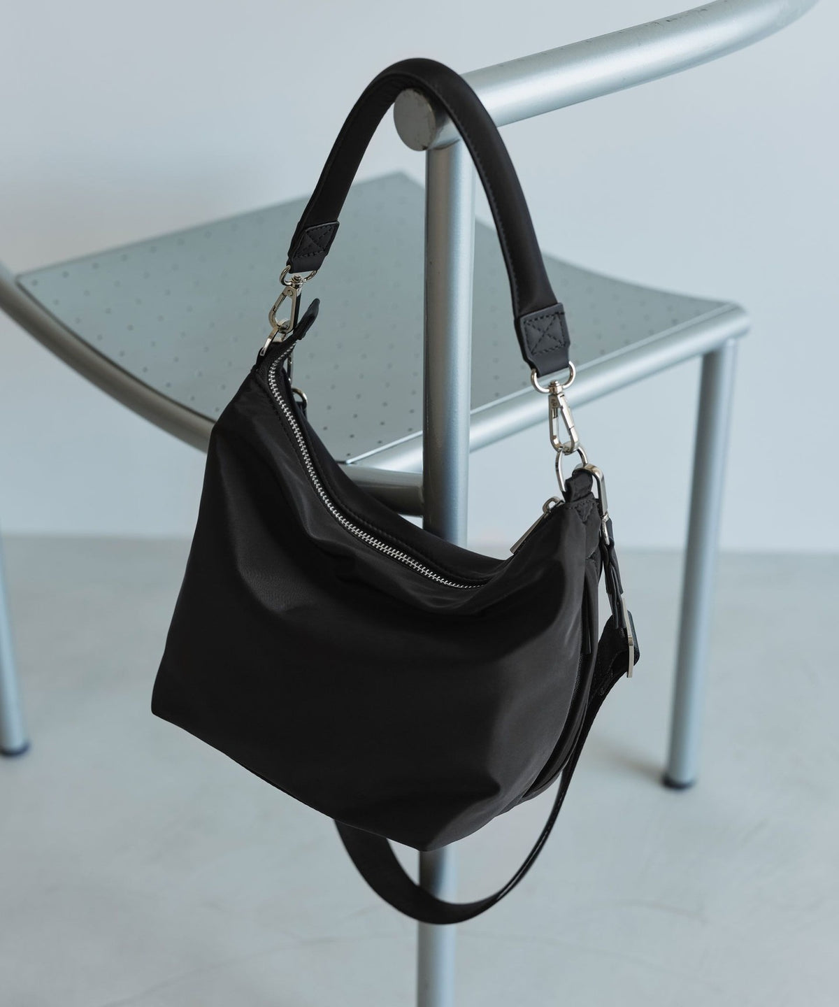 2-Wege Tasche im Bootsdesign M / Wasserabweisende Umhängetasche