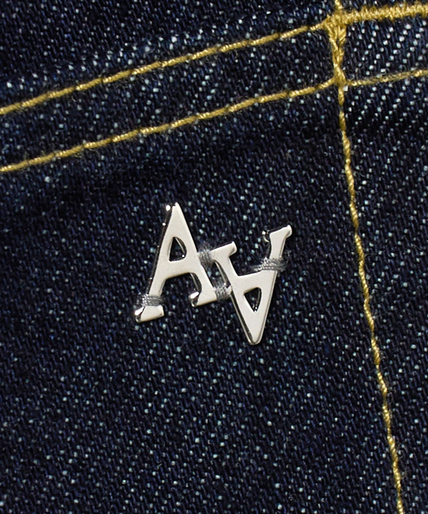 54142990502-d19.jpg
