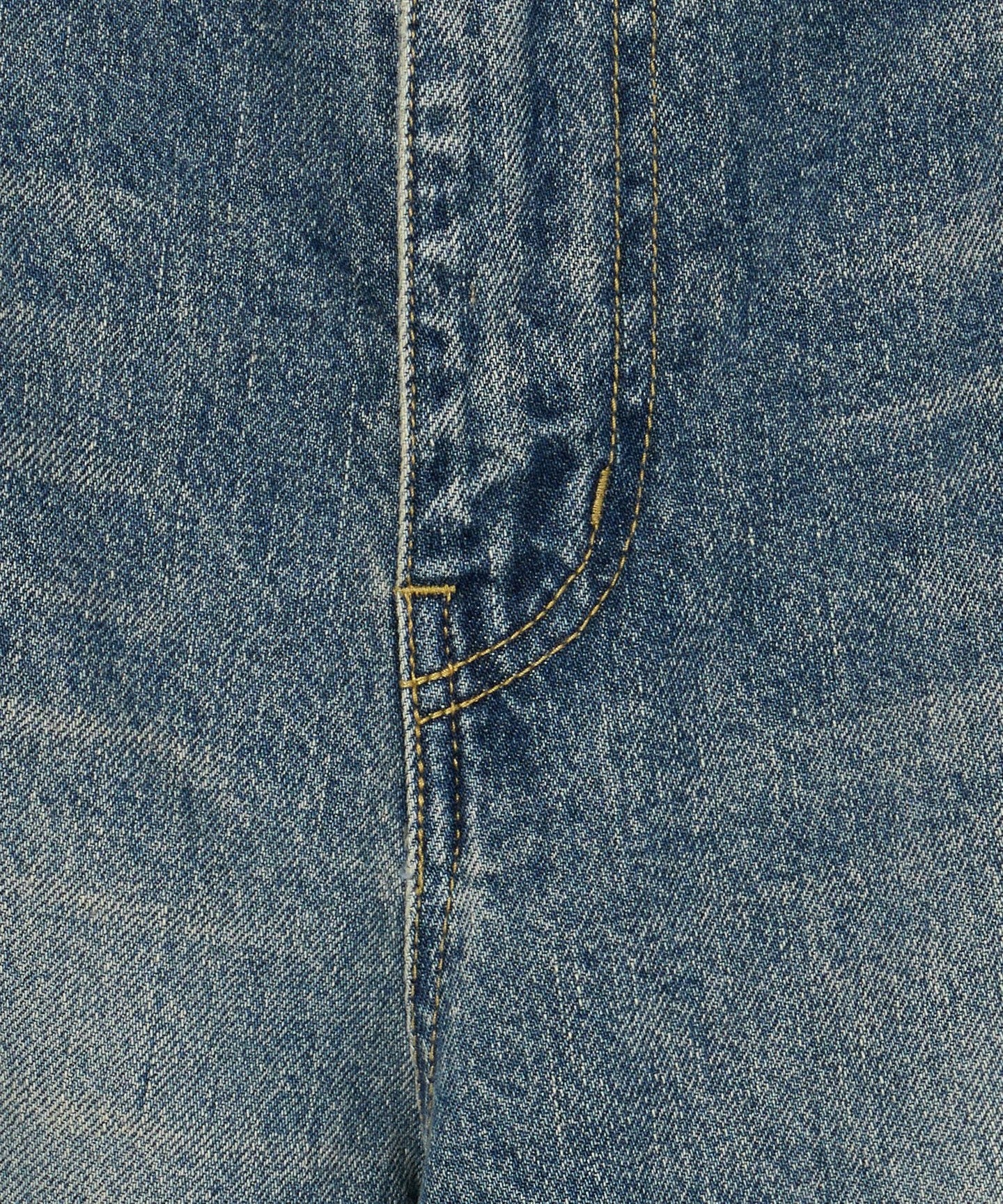 54142990503-d29.jpg