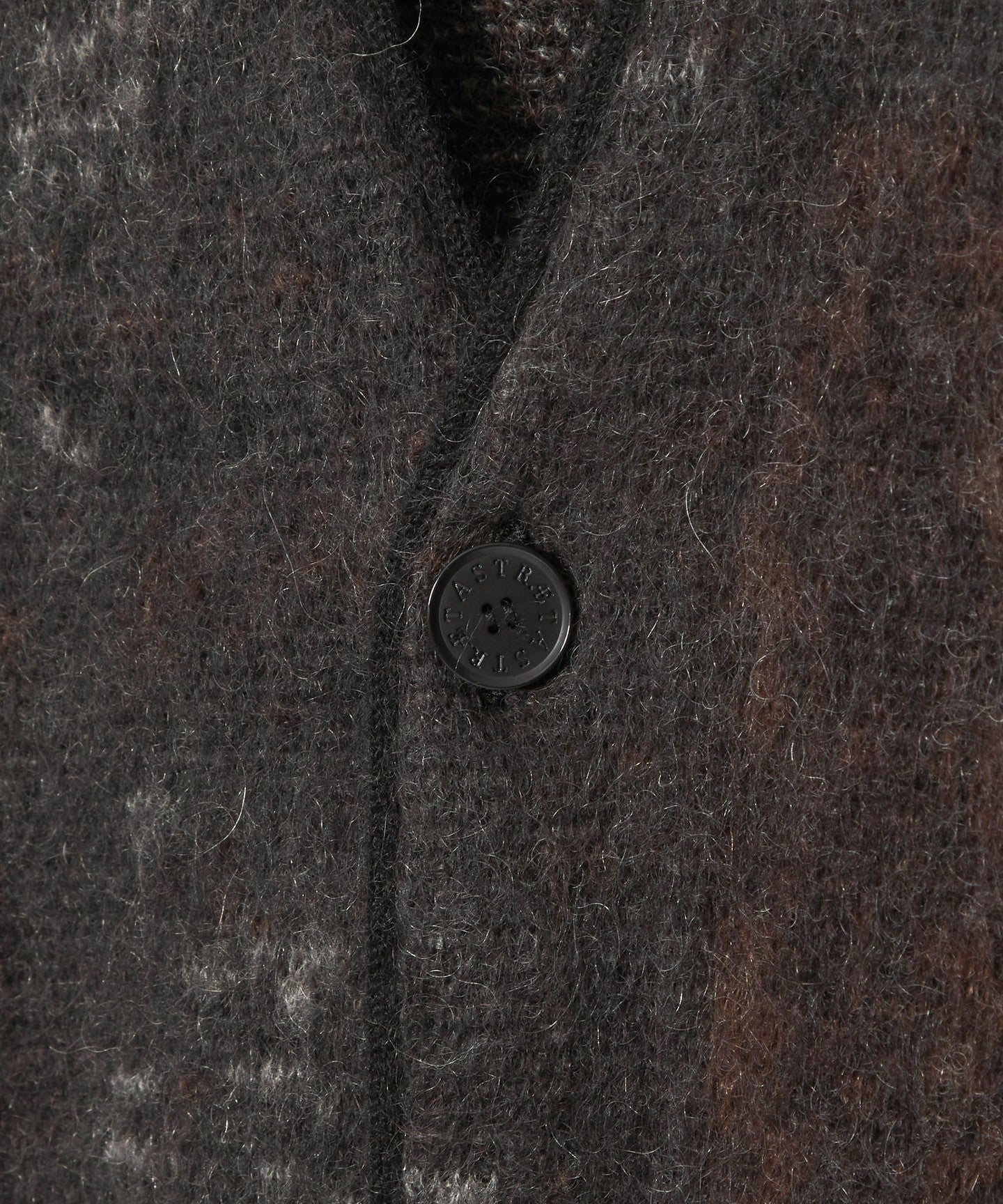 54152755100-d10.jpg