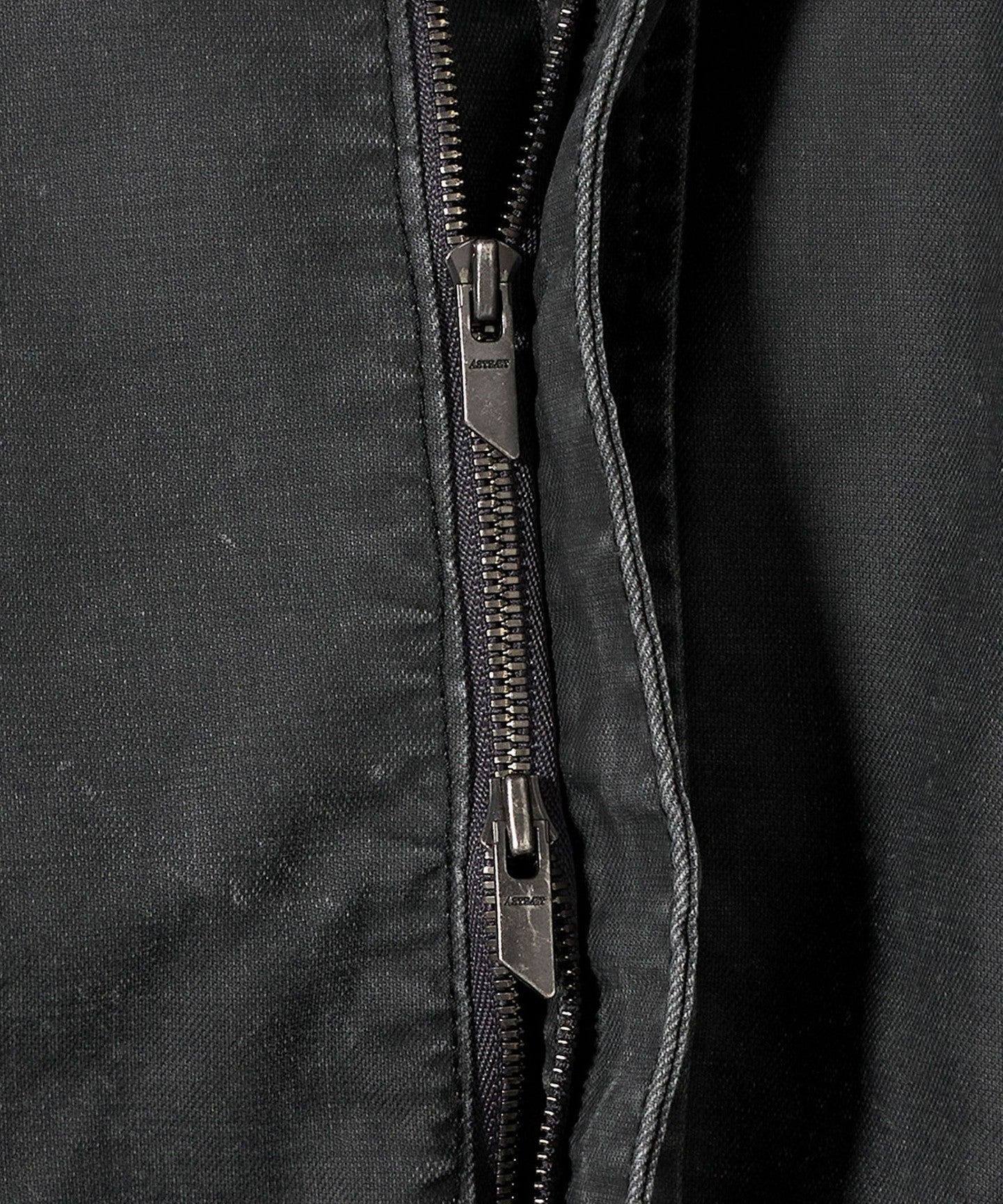 54222990136-d16.jpg