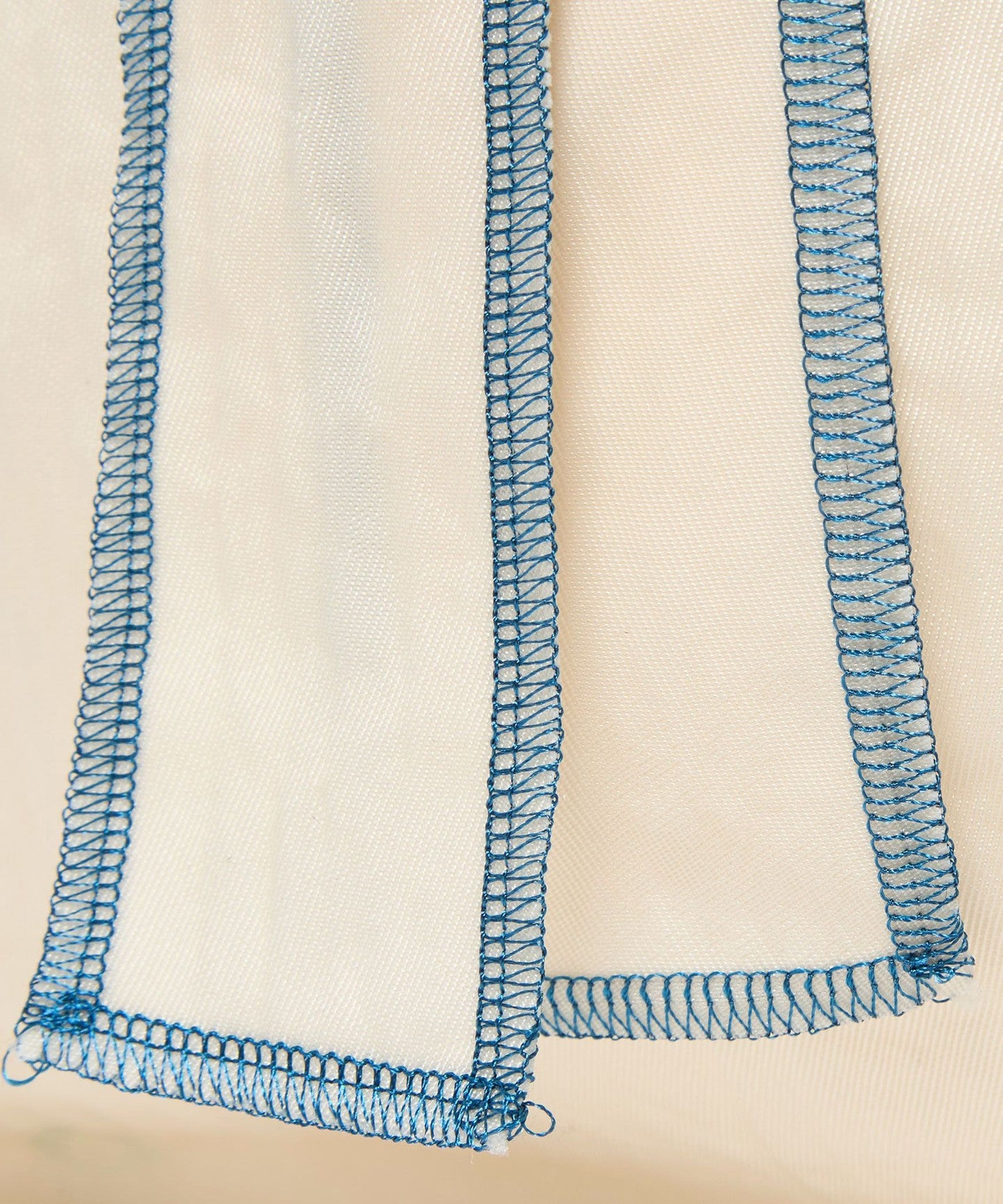 54325990635-d26.jpg