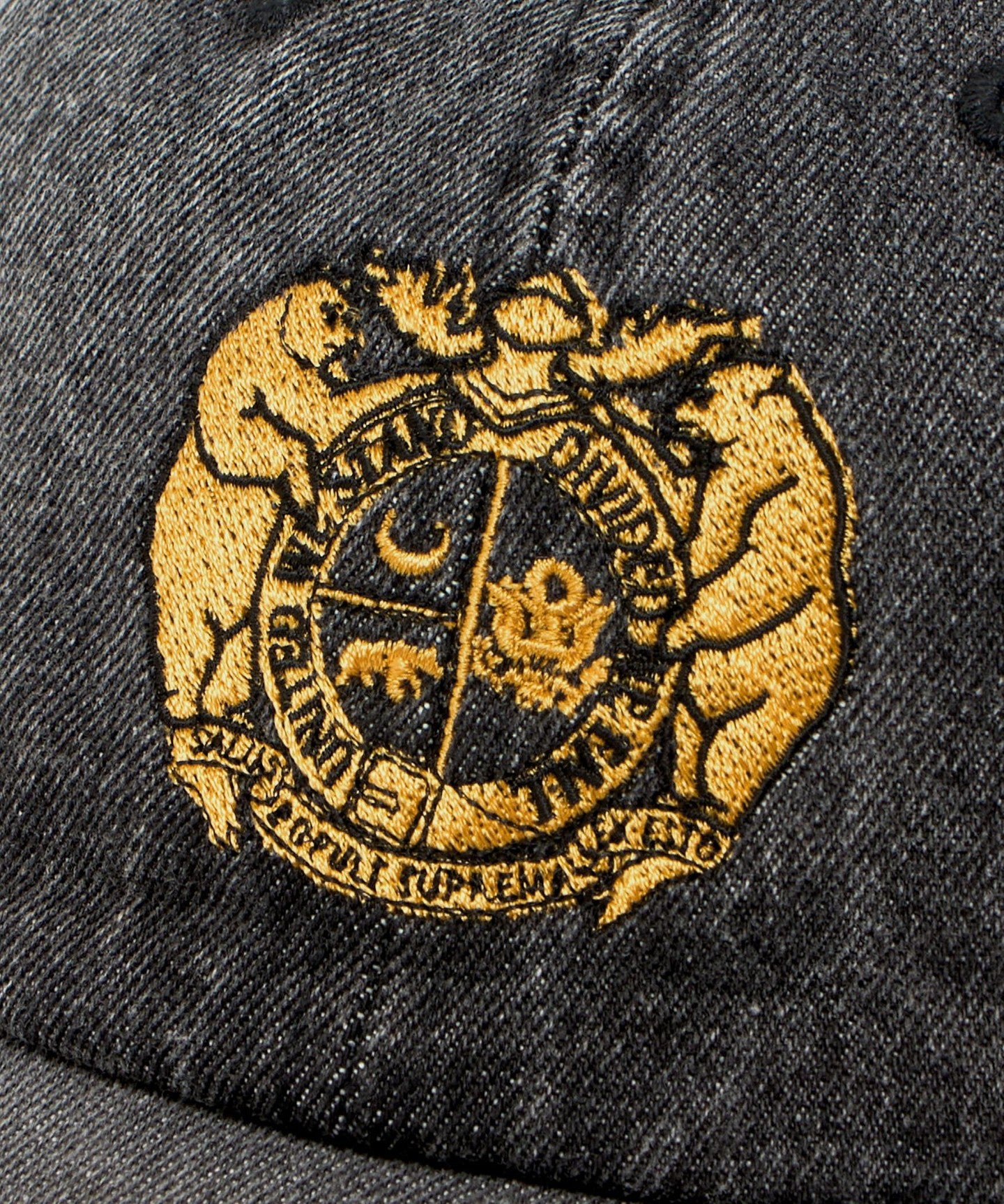54384990049-d11.jpg