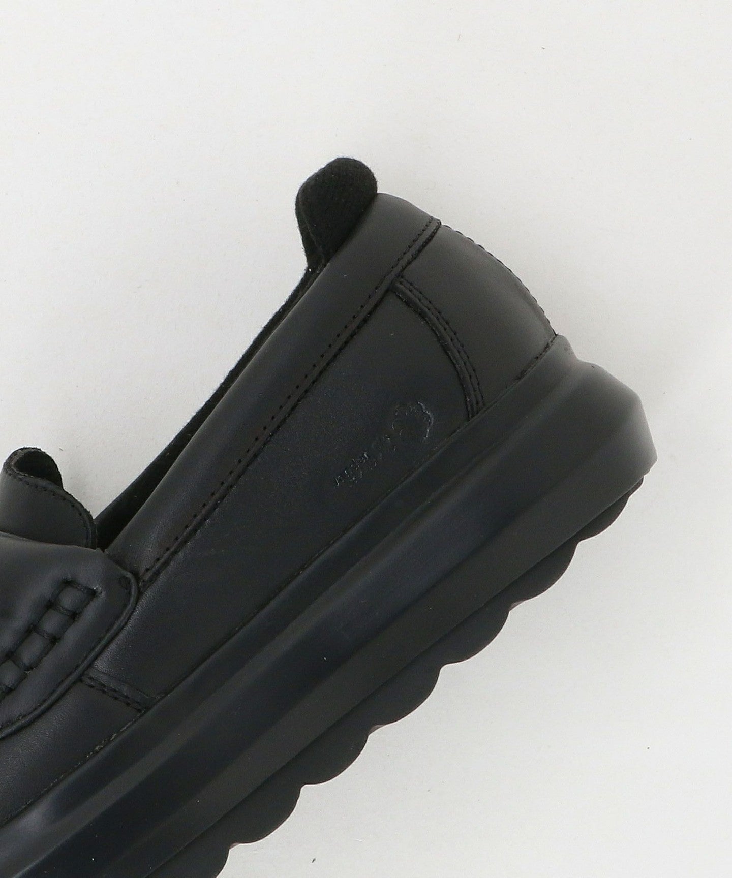 55314000038-d13.jpg