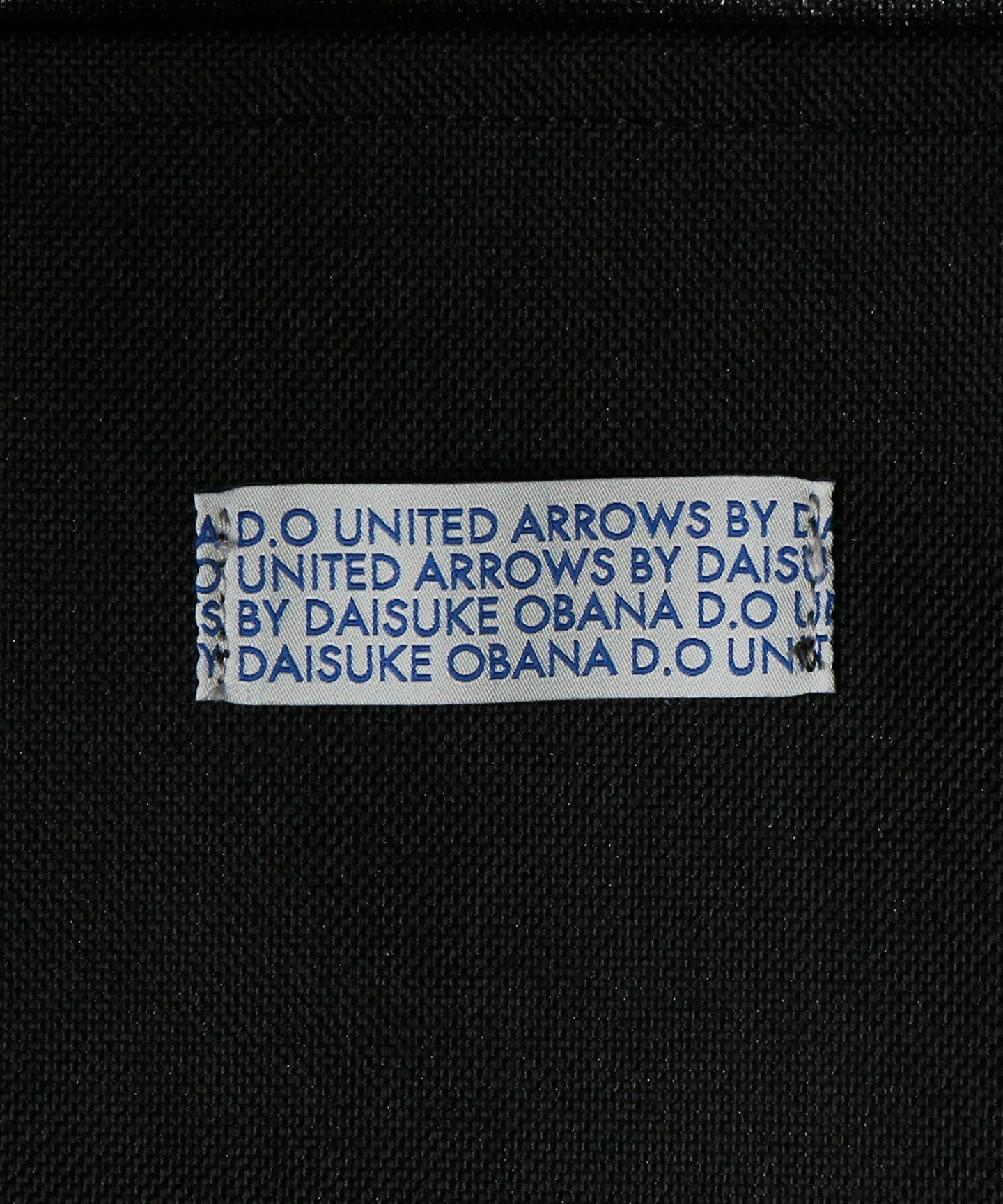 55324990243-d12.jpg