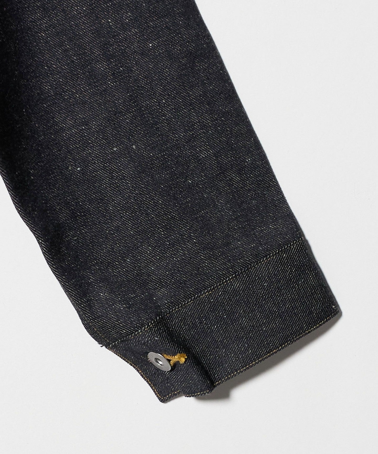 55695000024-d03.jpg