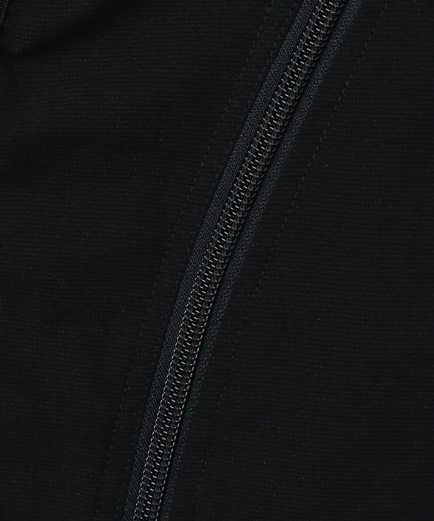 55695991545-d30.jpg