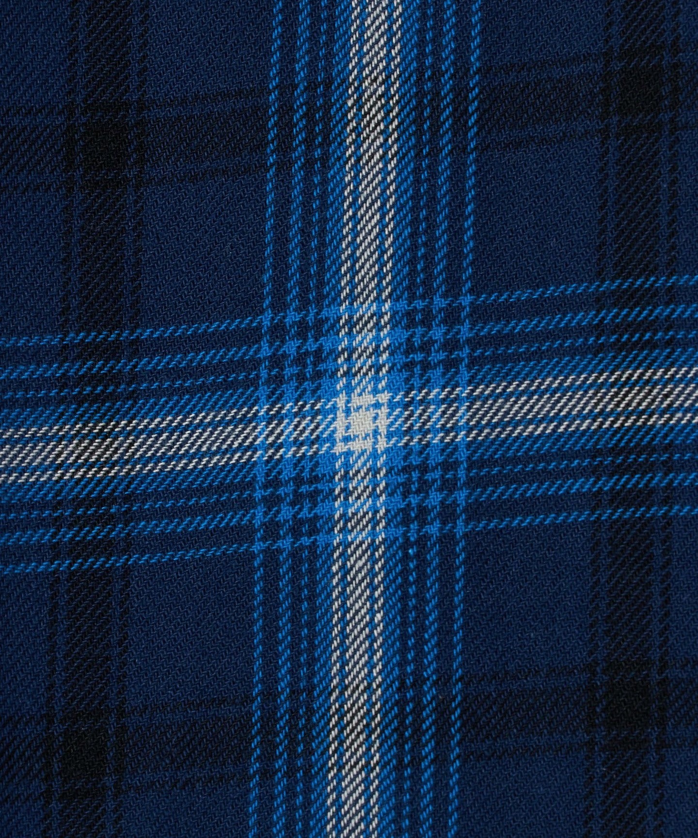 55695991615-d09.jpg
