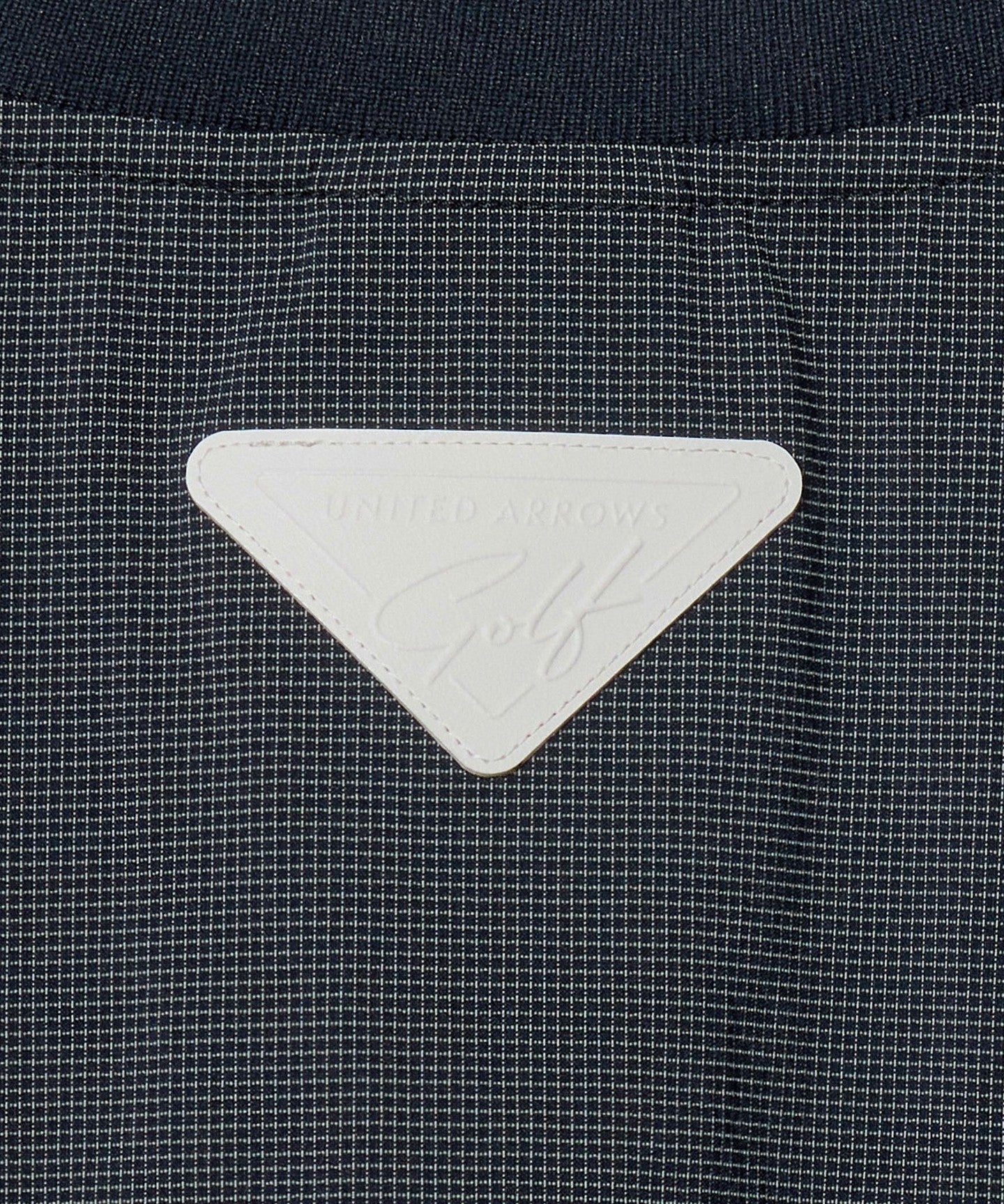 60126000009-d11.jpg