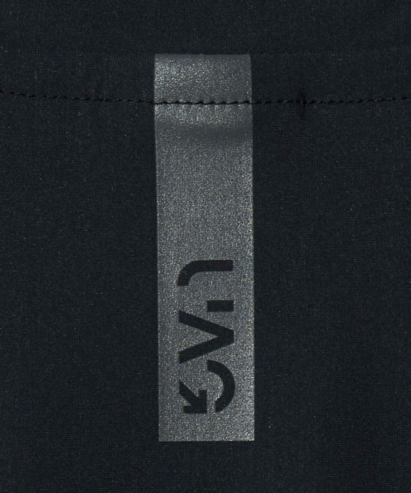 60176000008-d20.jpg