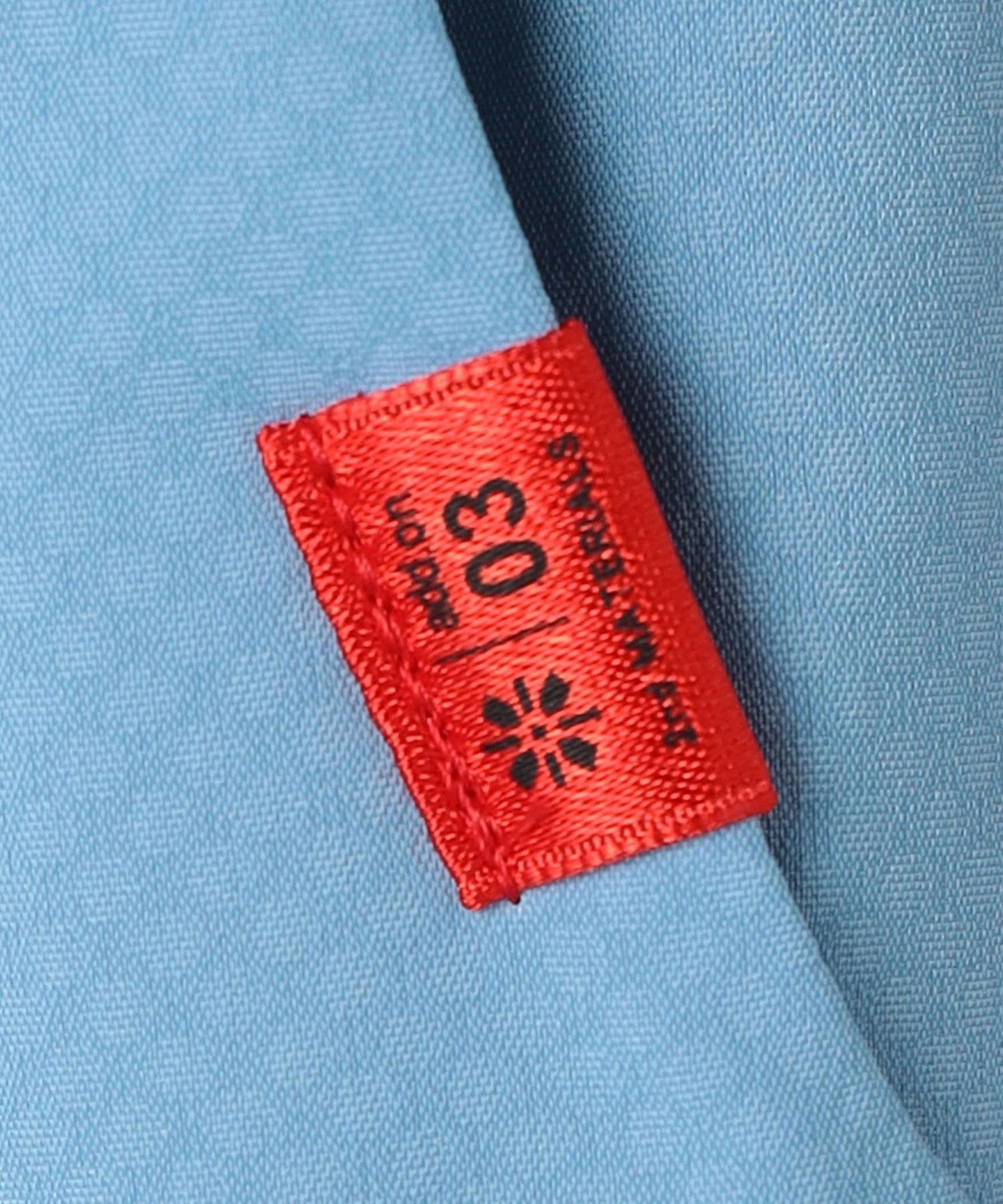 60196990021-d20.jpg