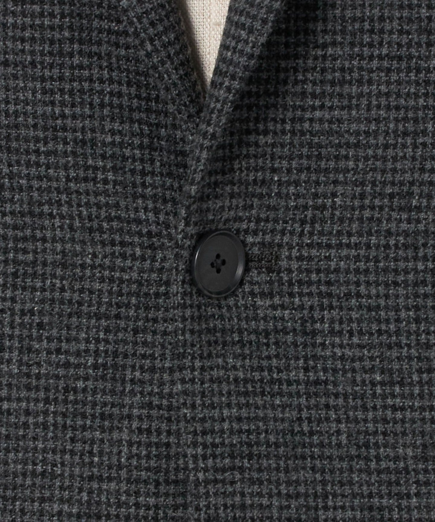 61226000014-d05.jpg