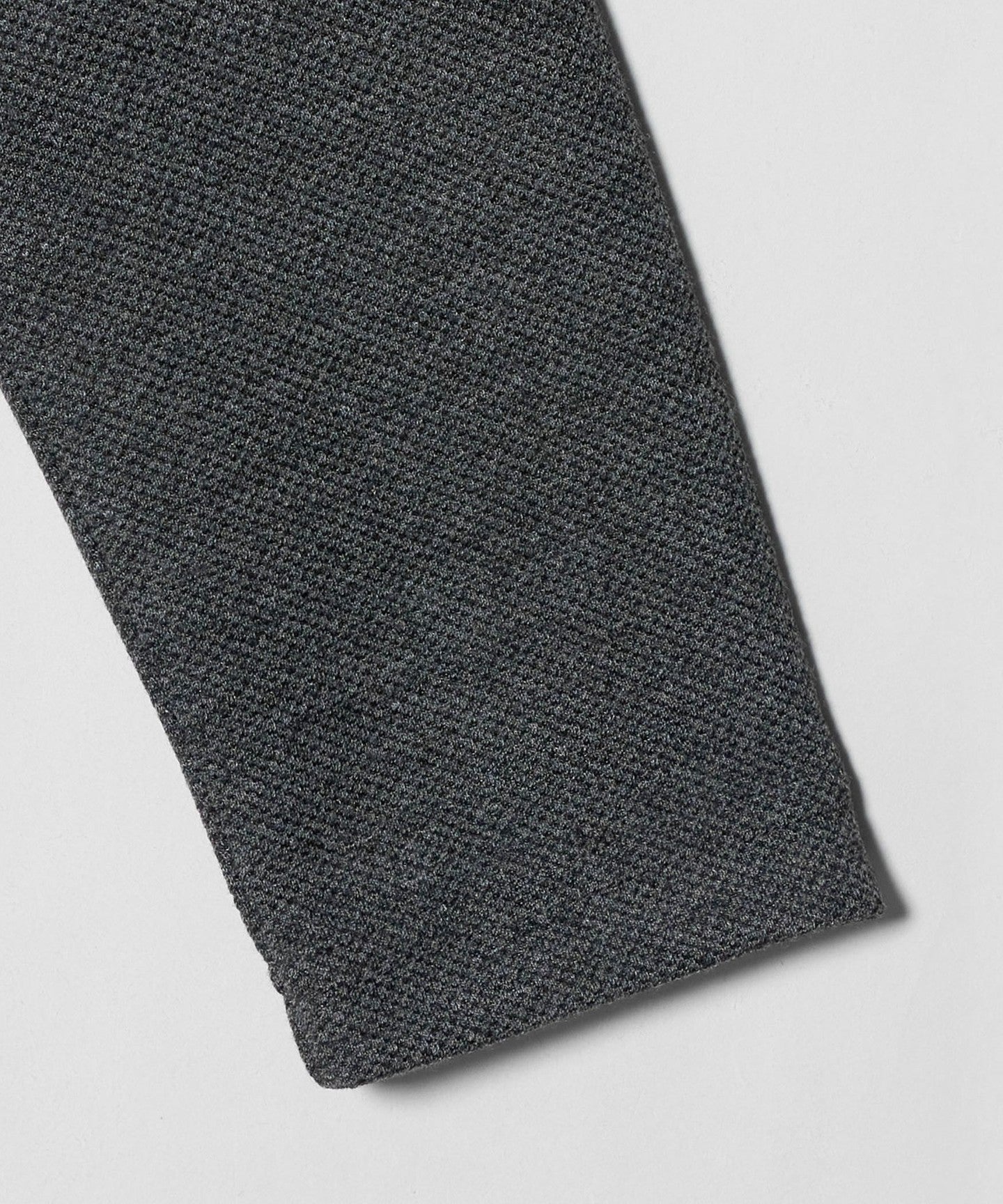 62126000037-d03.jpg