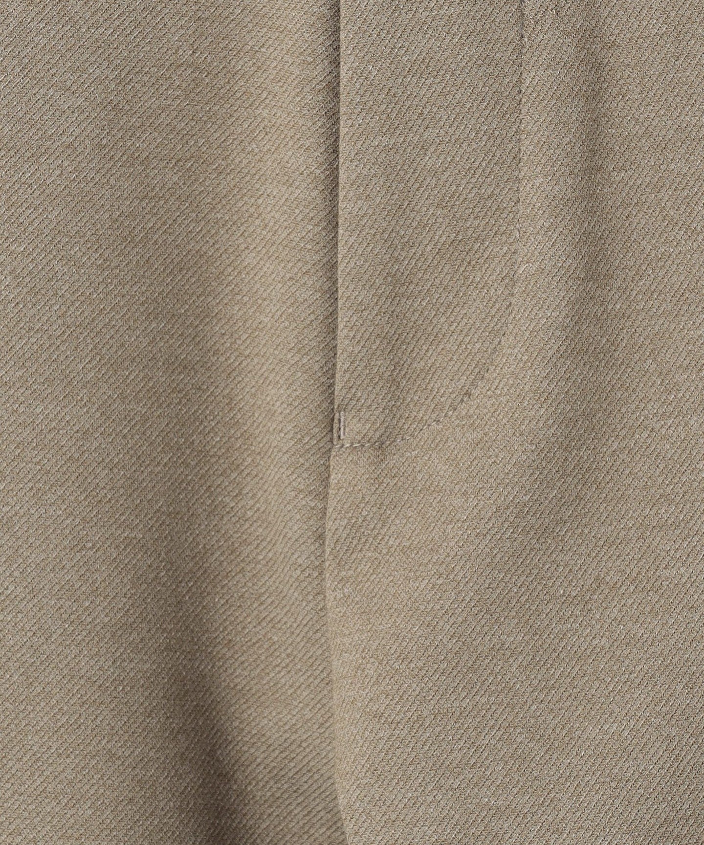 62146990794-d07.jpg
