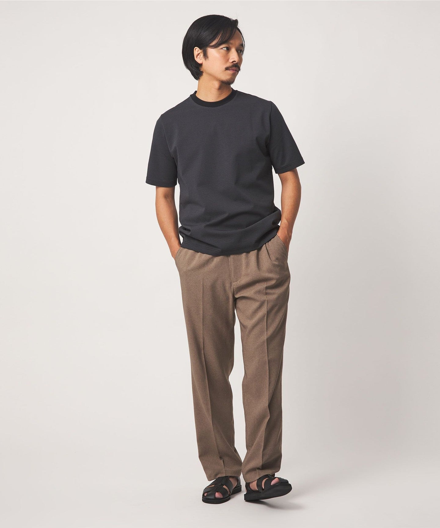 62176000020-d05.jpg