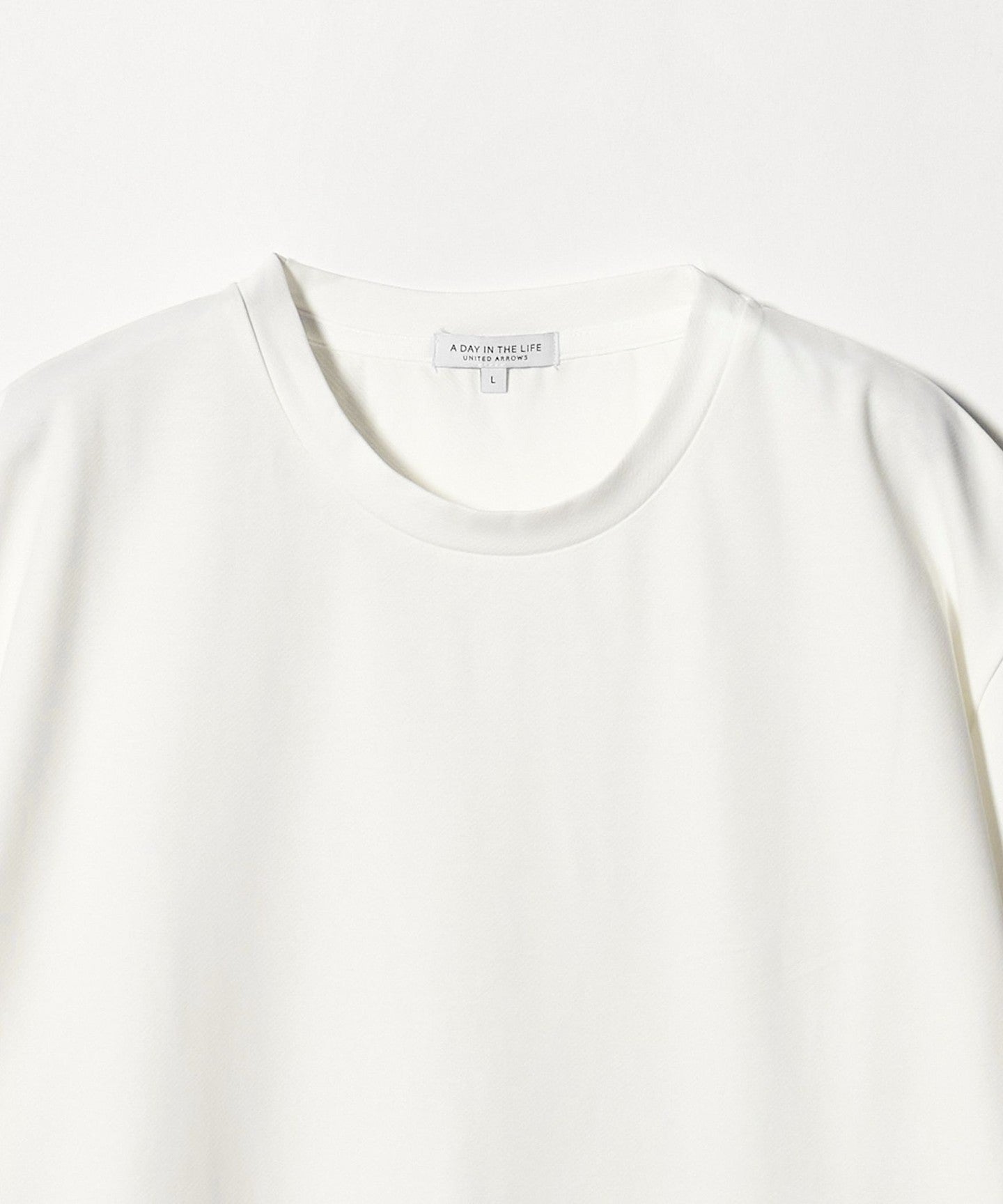 62176000044-d05.jpg