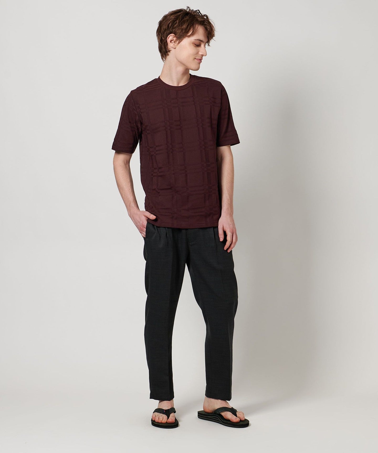62176991644-d04.jpg