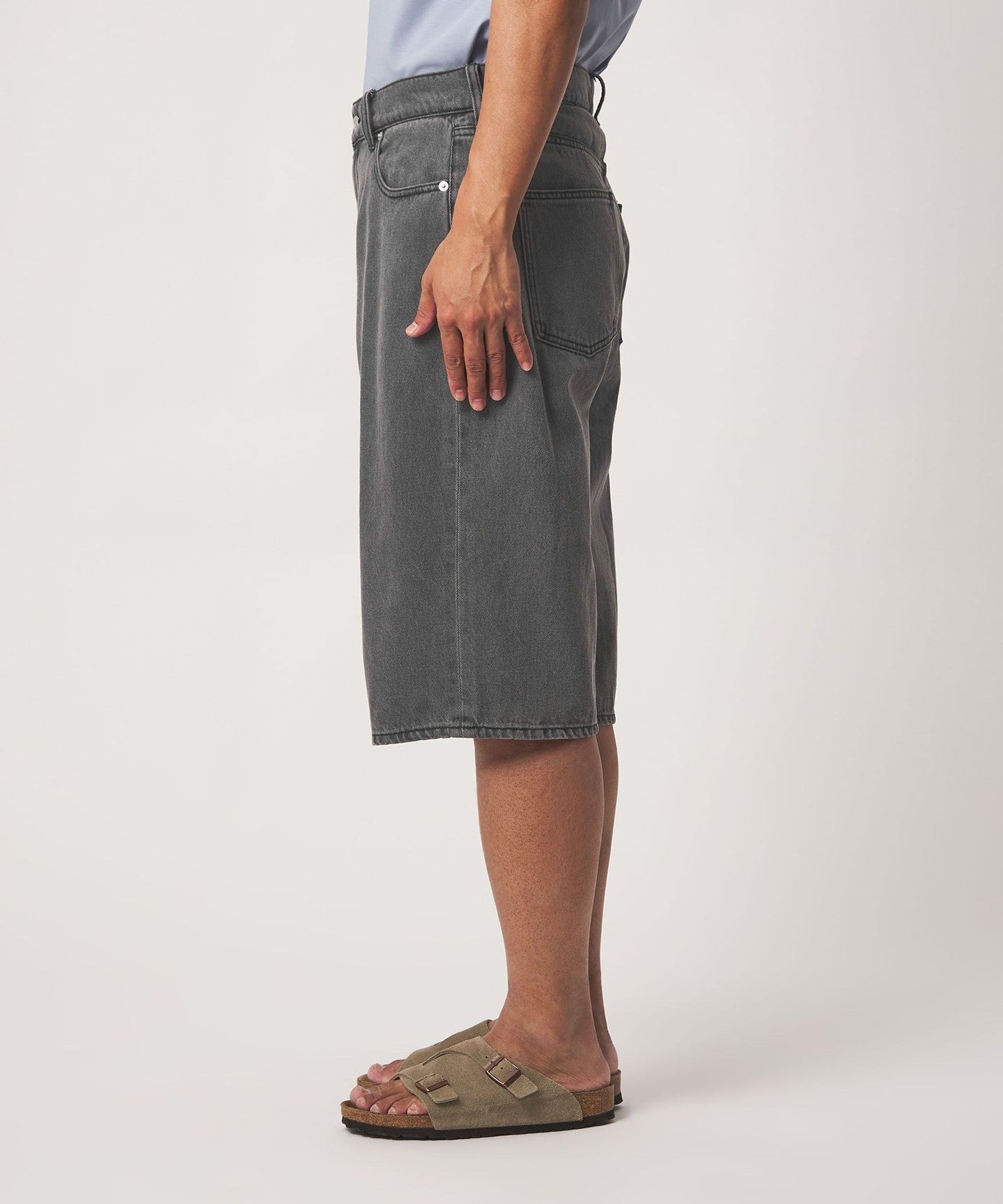 62196000010-d04.jpg