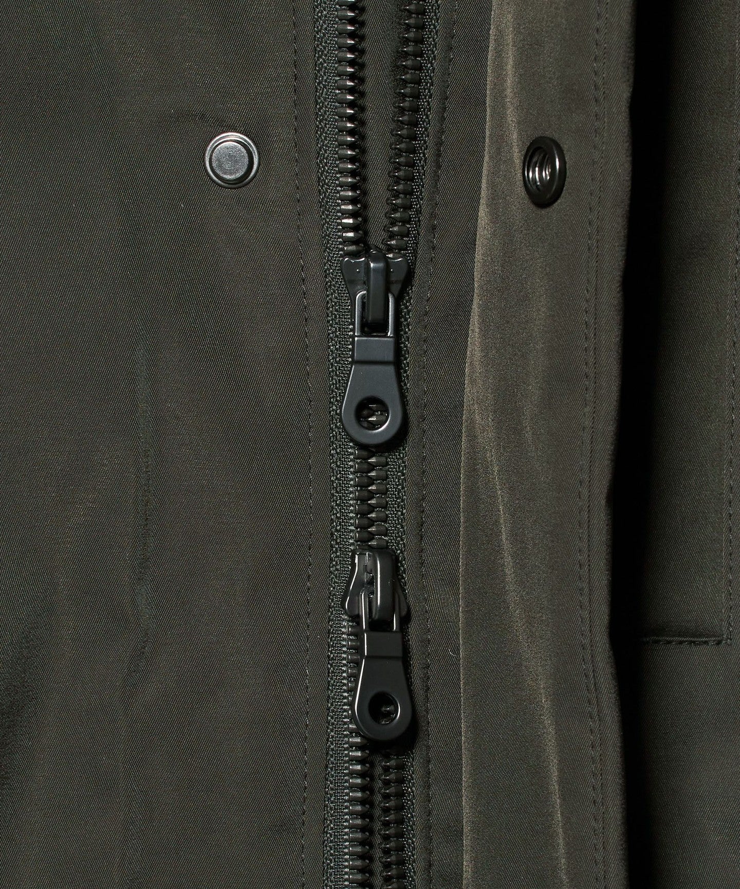 62256000013-d06.jpg