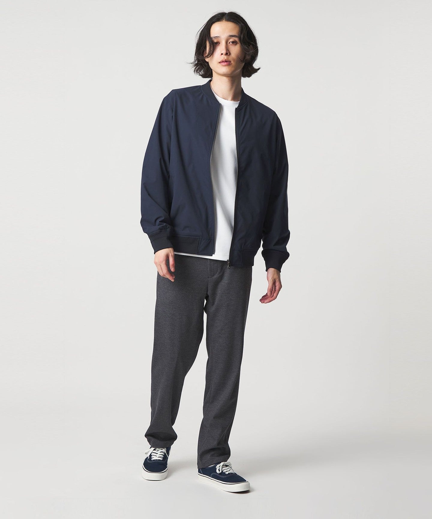 62256000035-d06.jpg