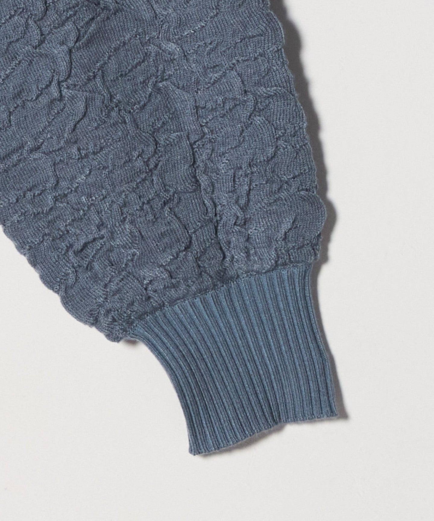 63136000004-d03.jpg