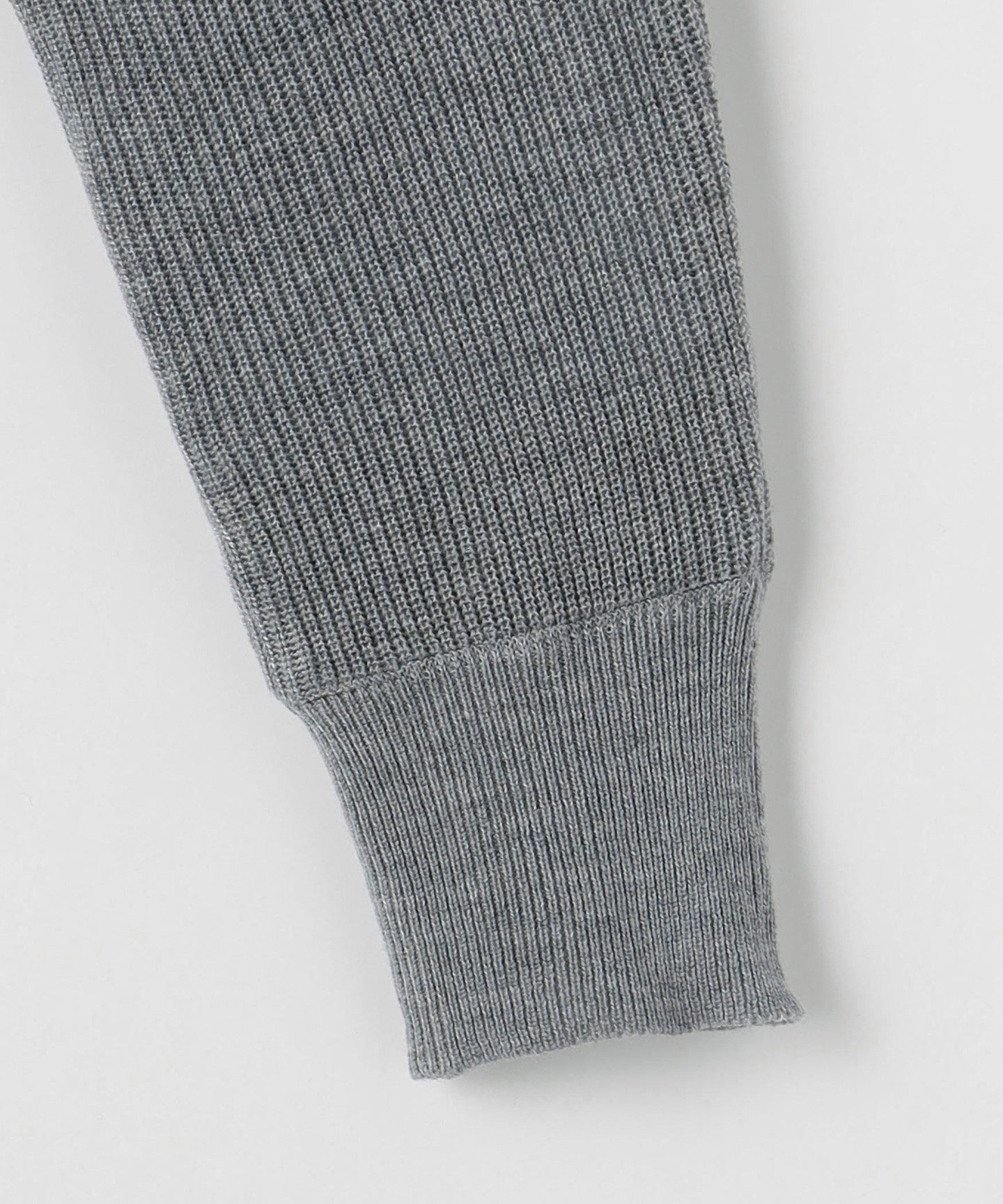 63136990323-d03.jpg