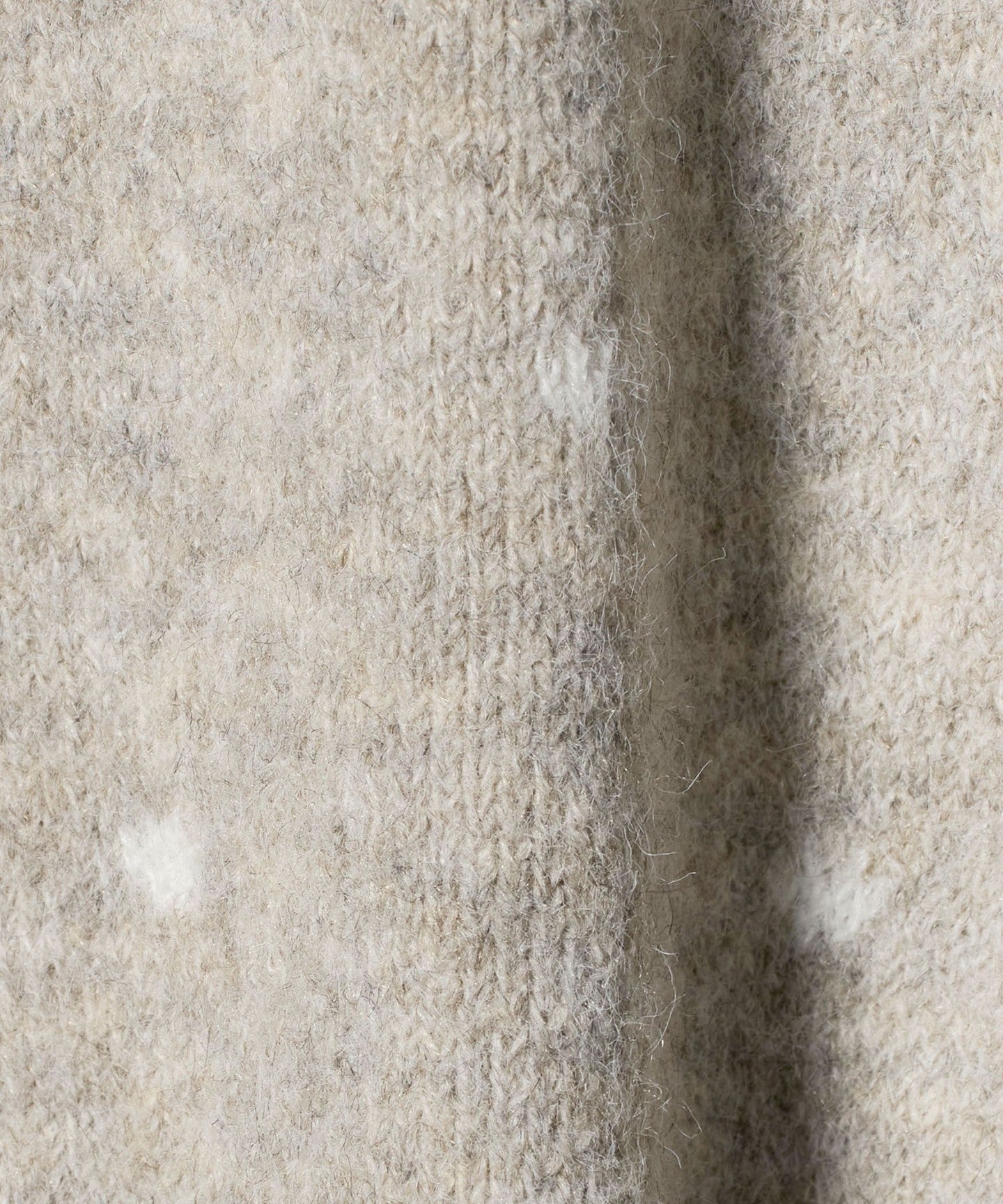 64136000018-d07.jpg