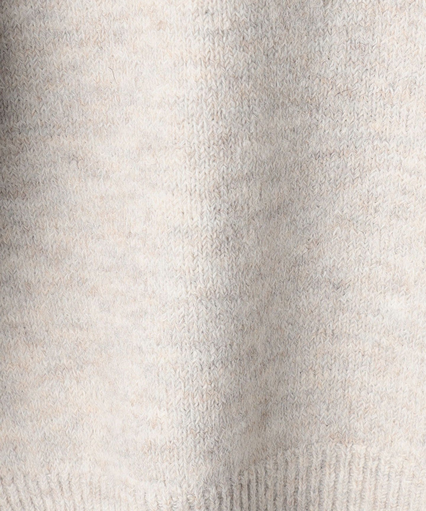 64136990422-d08.jpg