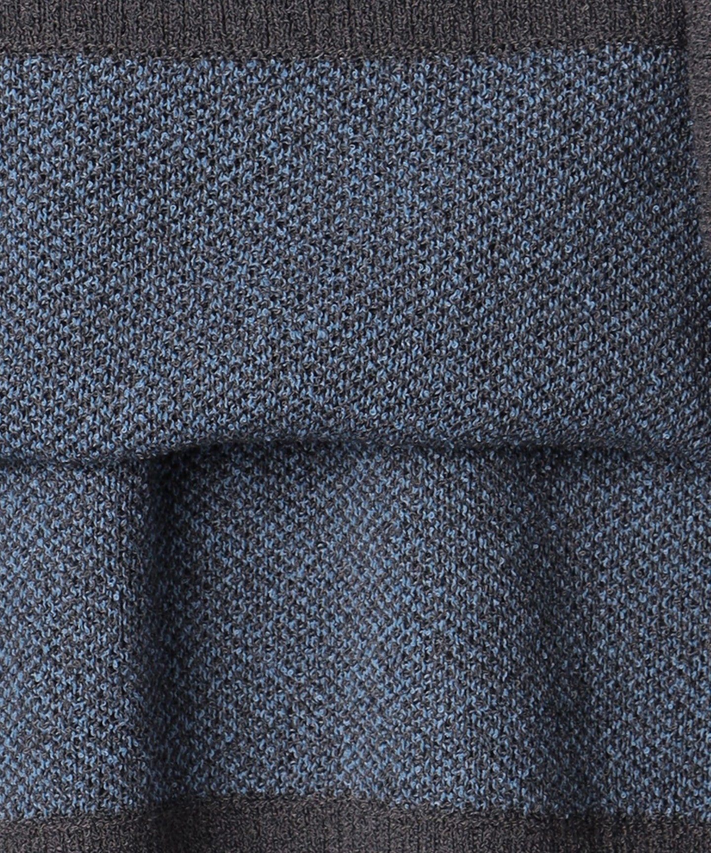 64136990465-d15.jpg